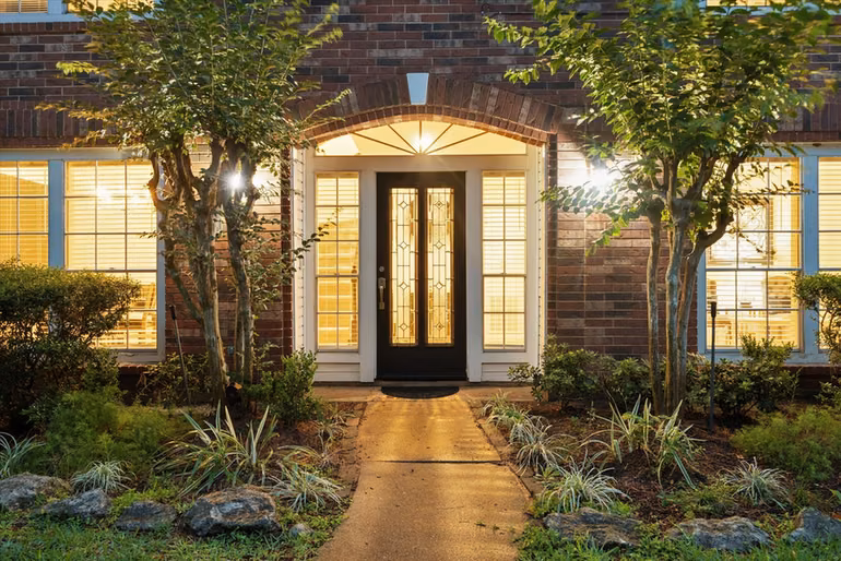 Photo 3 of 4419 Three Rivers Drive, Sugar Land, TX