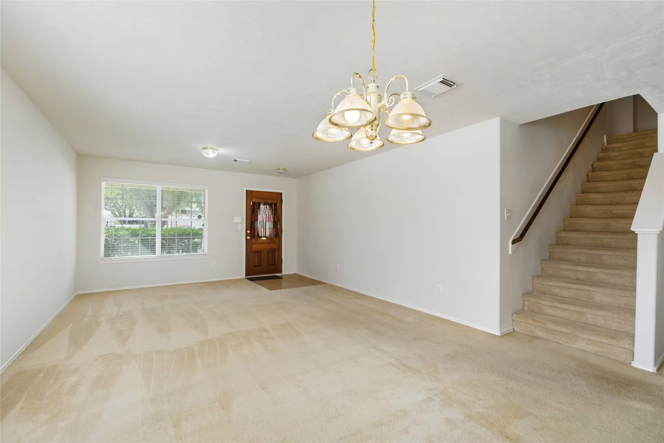 Photo 7 of 9339 Canady Park Lane, Houston, TX