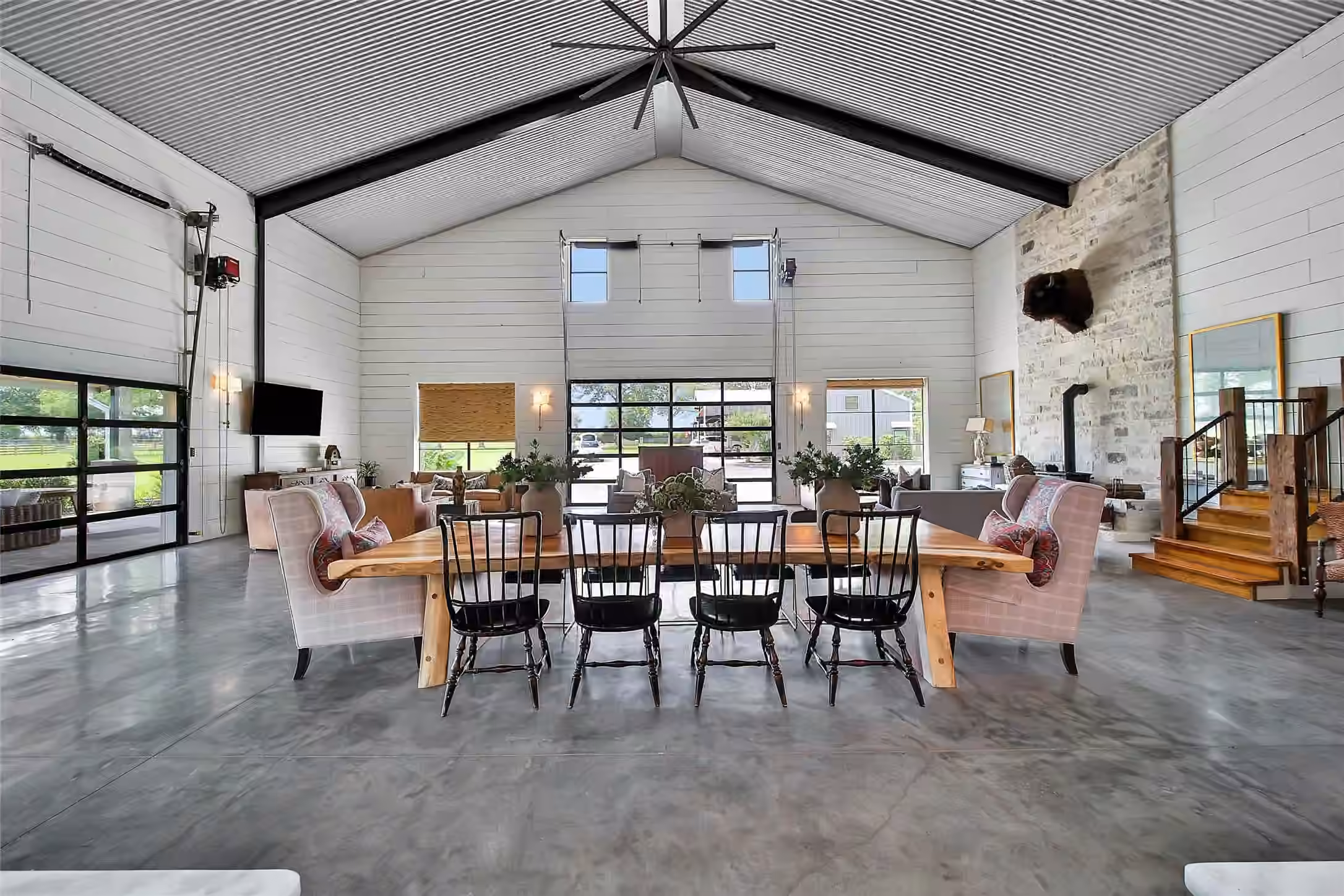 Photo 6 of 18859 Kinkaid Road W, Montgomery, TX