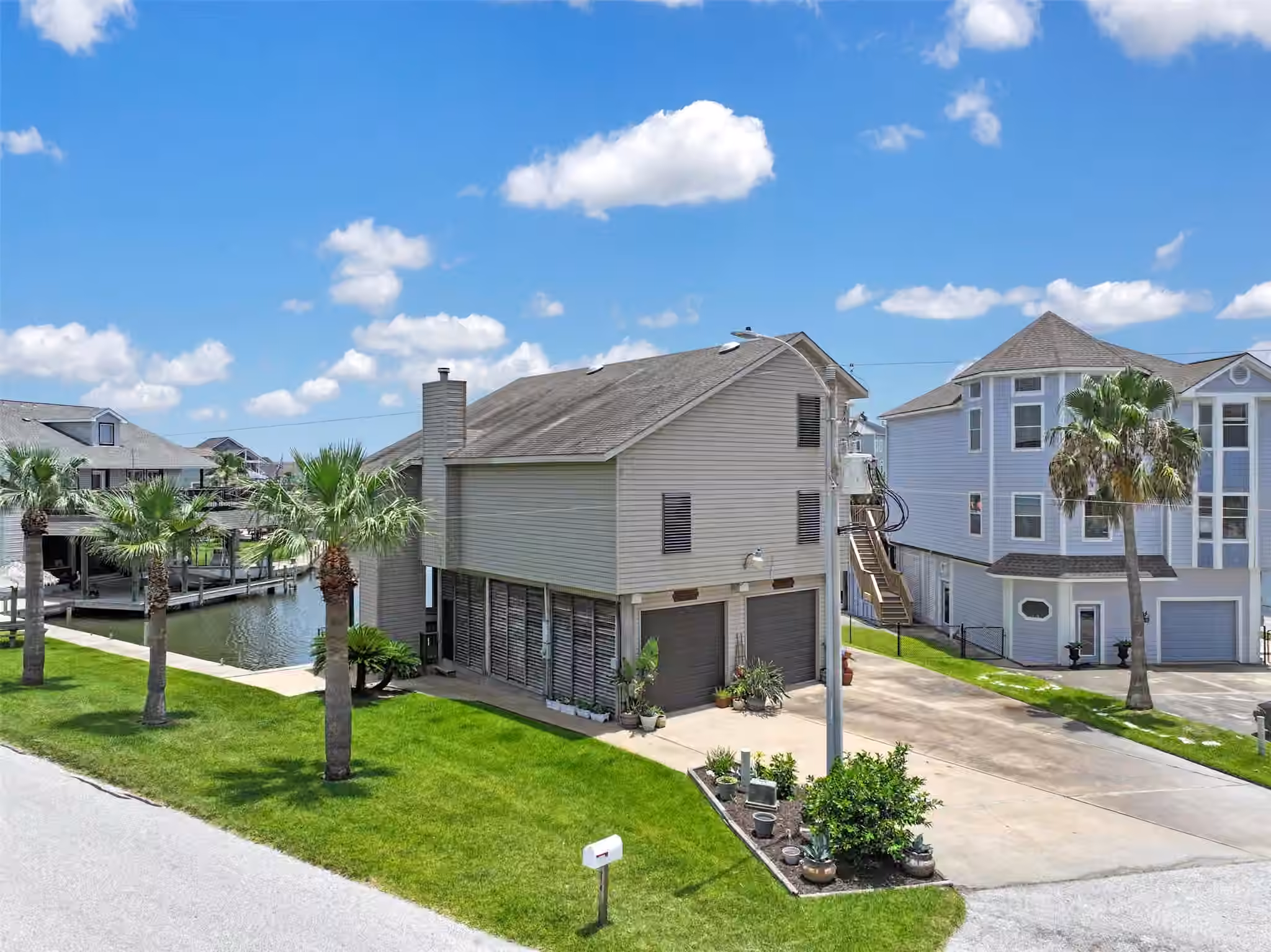 Photo of 214 Easterly Drive, Tiki Island, TX 77554