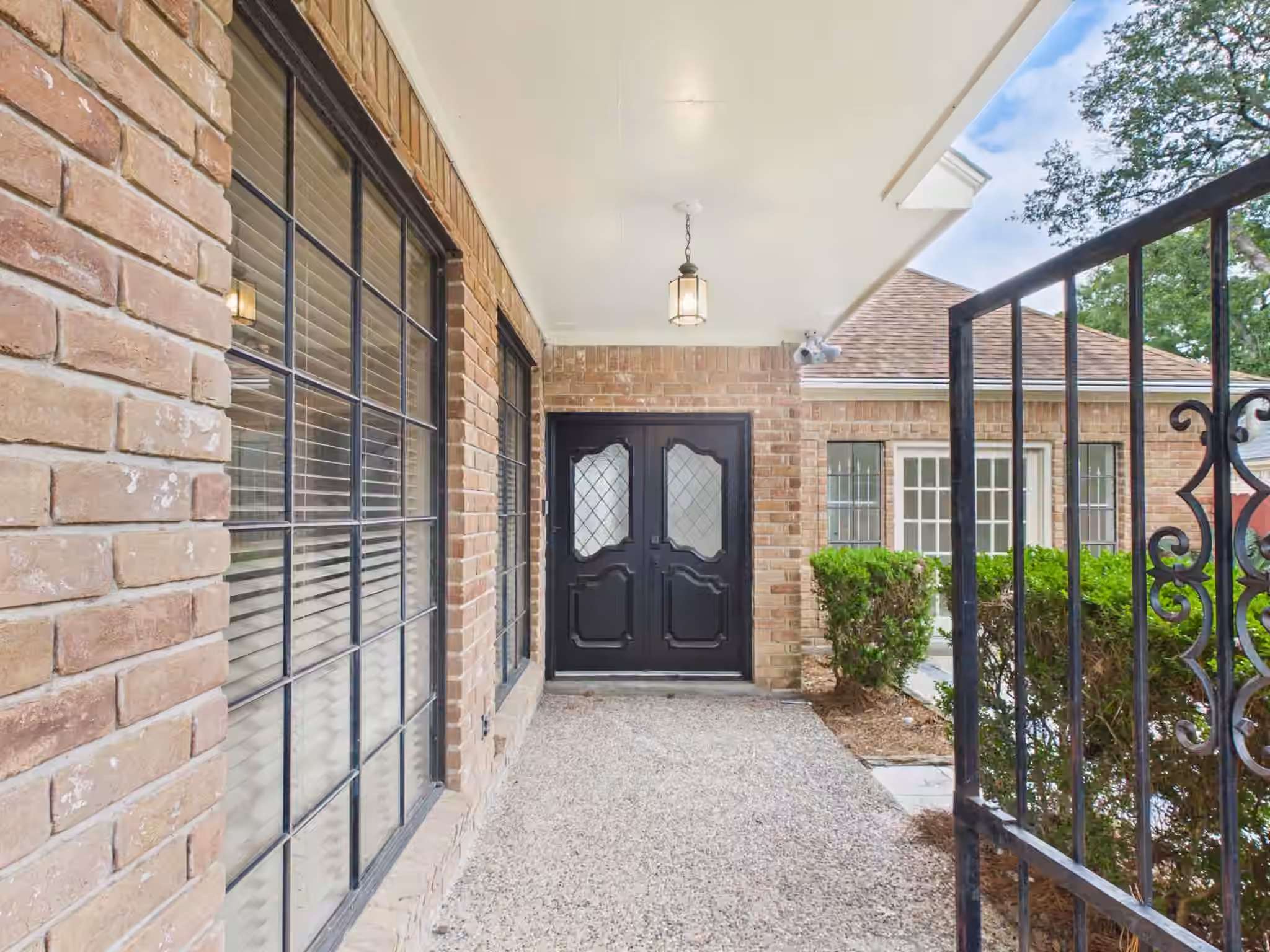 Photo 5 of 15110 Dawn Meadows Drive, Houston, TX