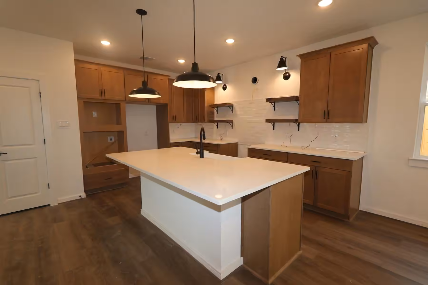 Photo 4 of 29530 Barnview Drive, Waller, TX