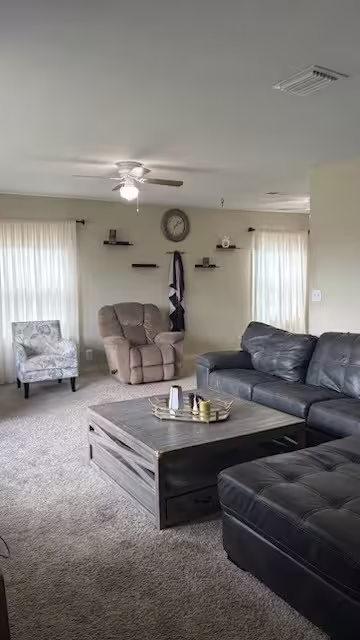 Photo 5 of 1214 Woodward Street, Damon, TX