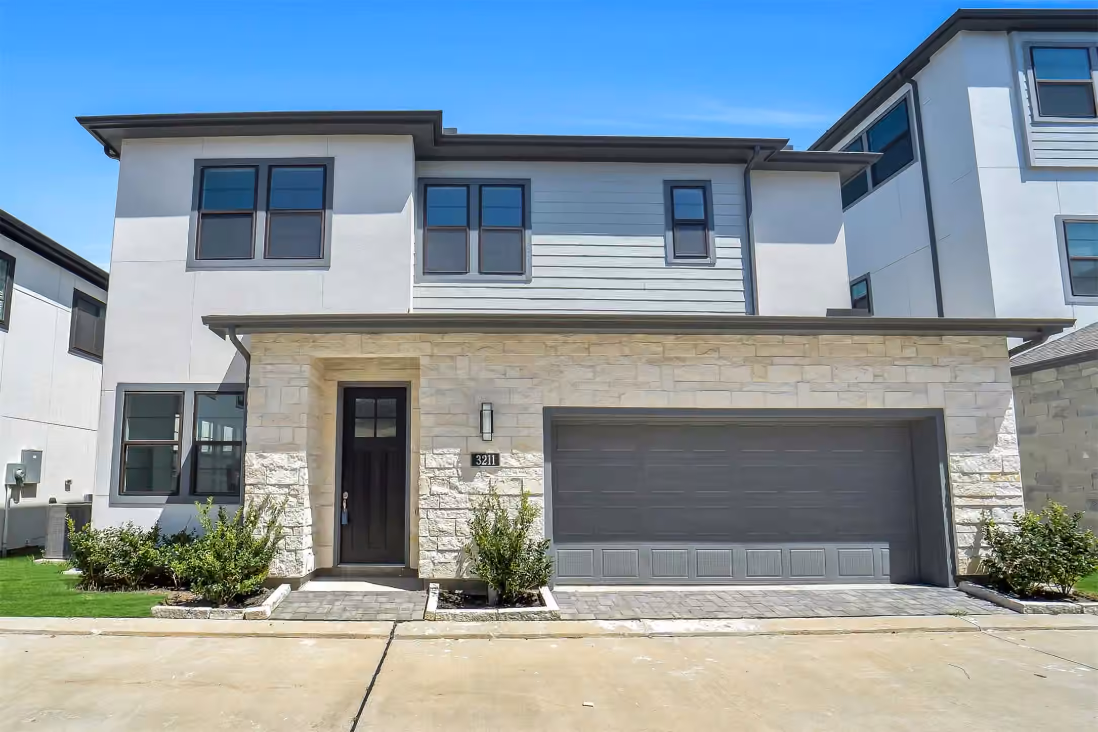 Photo of 3211 Royal Oaks Hollow Lane, Houston, TX