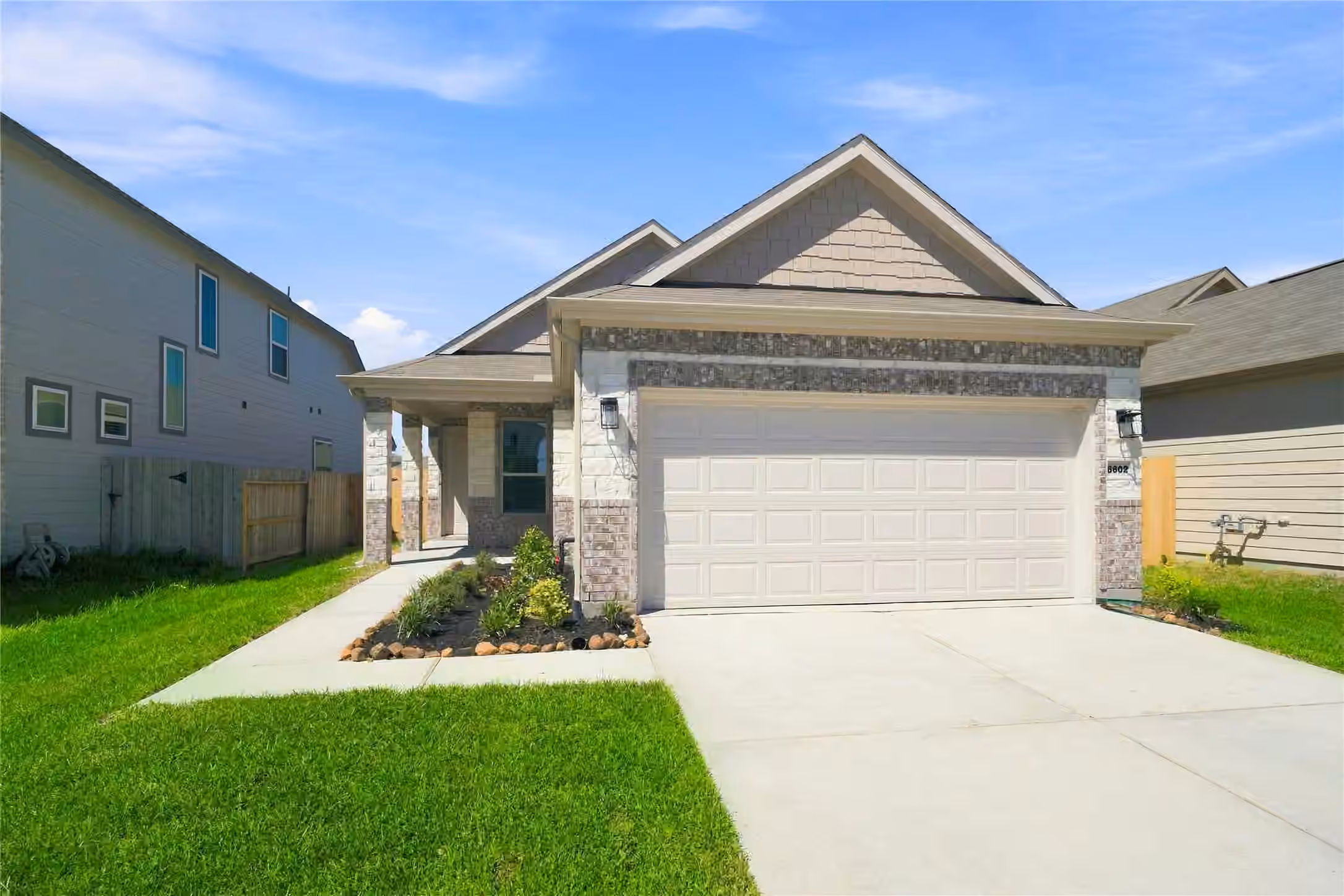Photo of 6602 Lenwood Lane, Rosharon, TX