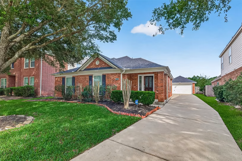 Photo 2 of 21523 Grand Hollow Lane, Katy, TX