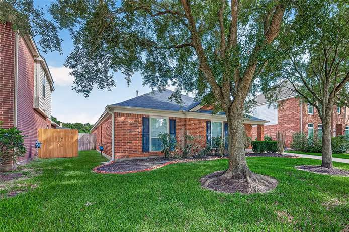 Photo 3 of 21523 Grand Hollow Lane, Katy, TX