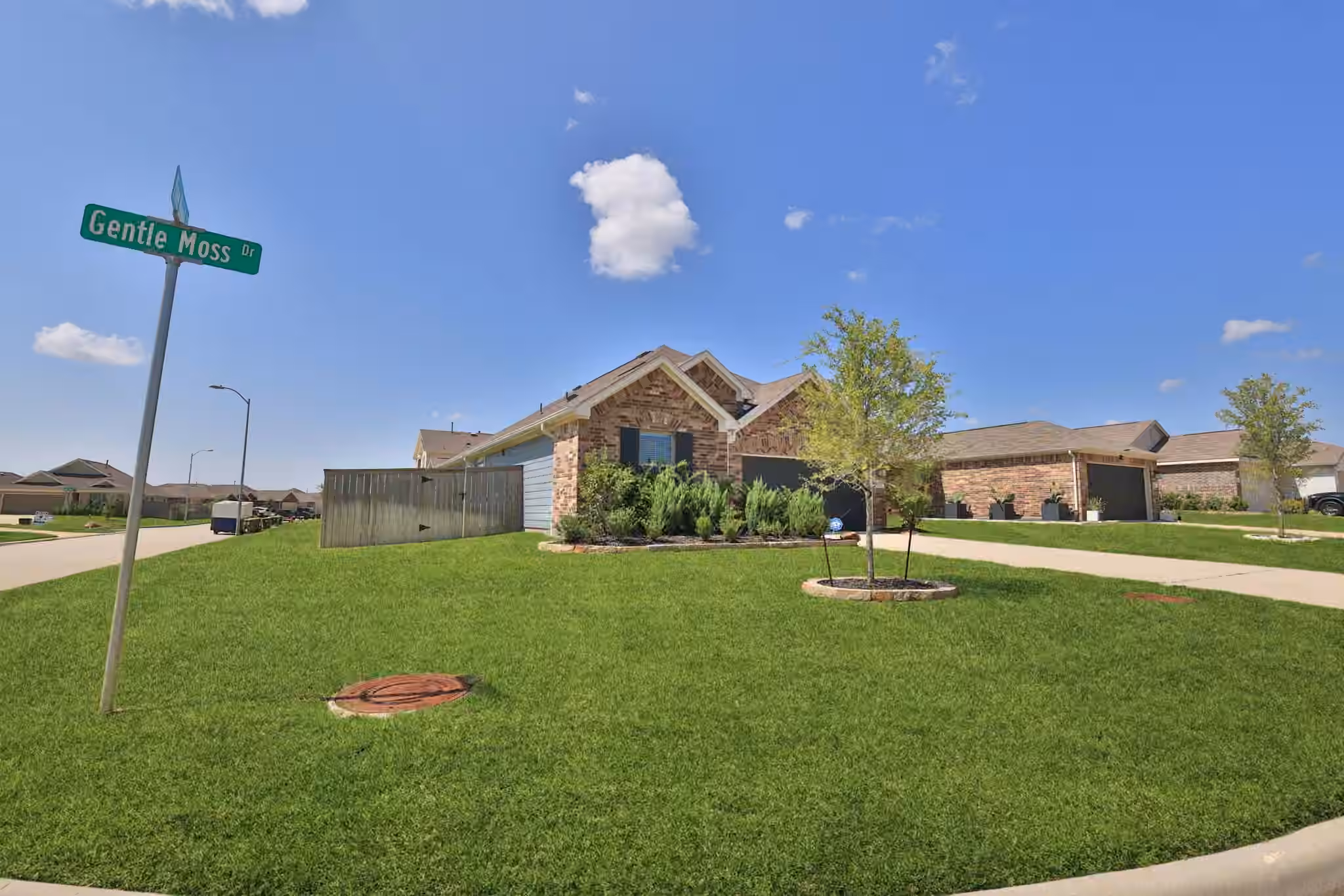 Photo 3 of 952 Gentle Moss Drive, Magnolia, TX