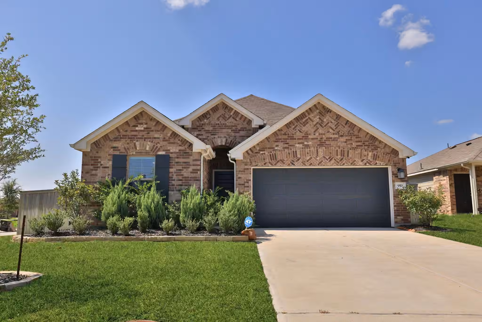 Photo 6 of 952 Gentle Moss Drive, Magnolia, TX