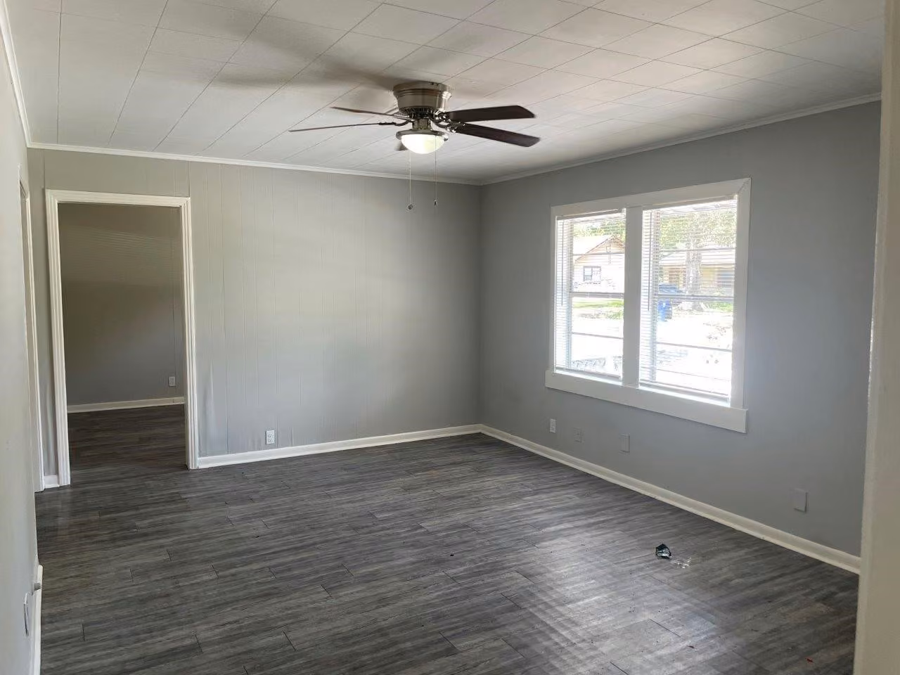 Photo 4 of 905 N Arcola Street, Angleton, TX
