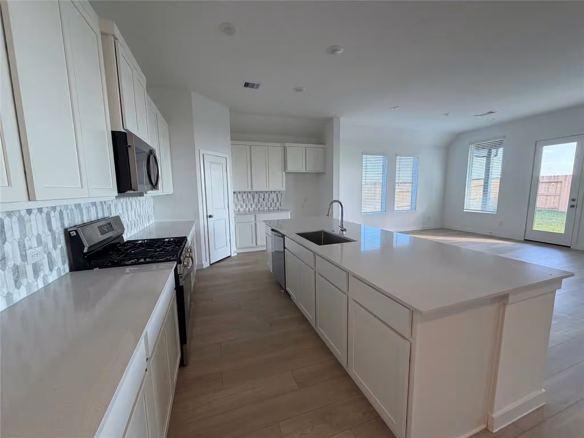 Photo 6 of 8006 Serene Meadow Lane, Richmond, TX