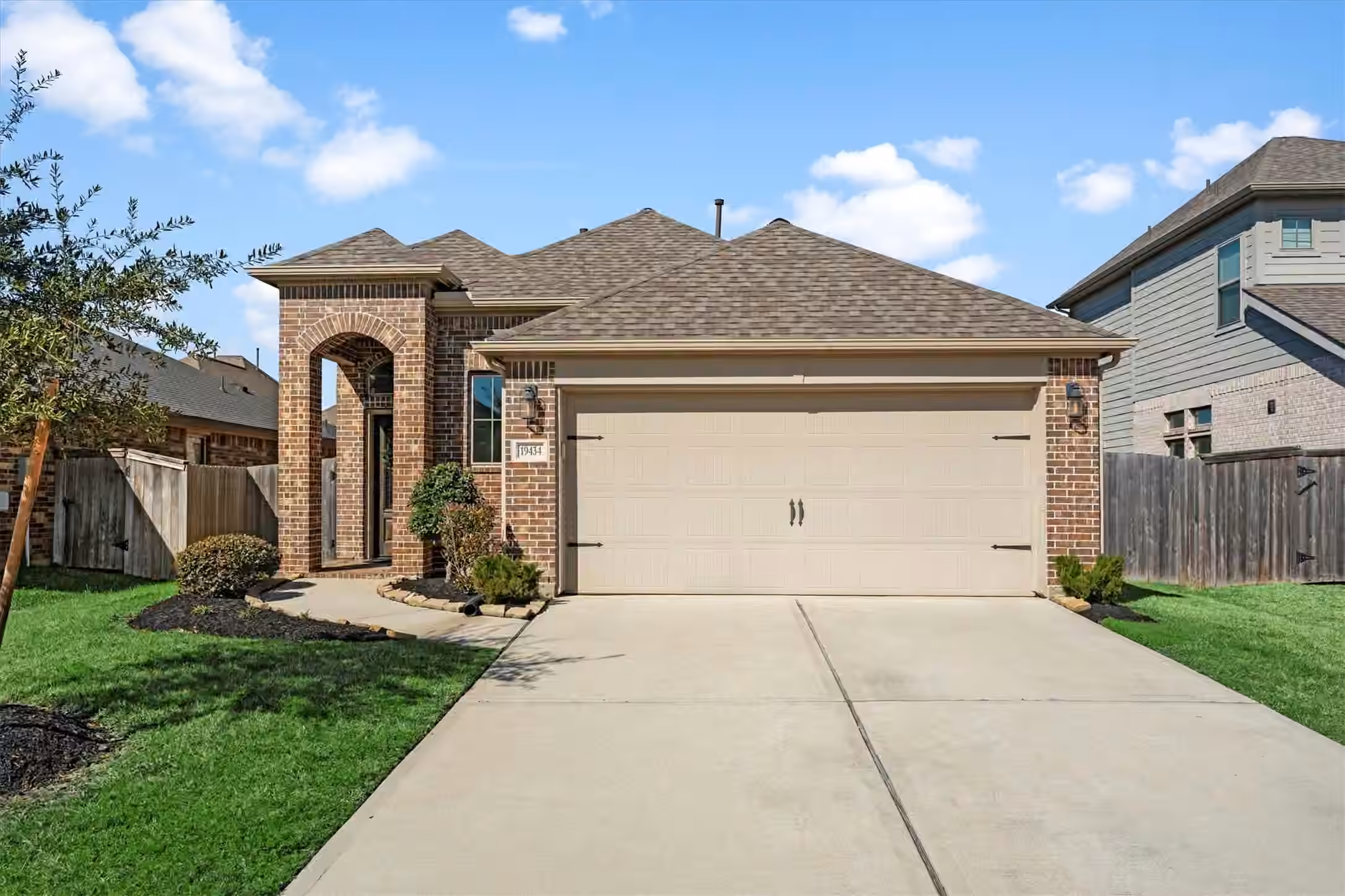 Photo 3 of 19434 Pacers Gait Lane, Tomball, TX
