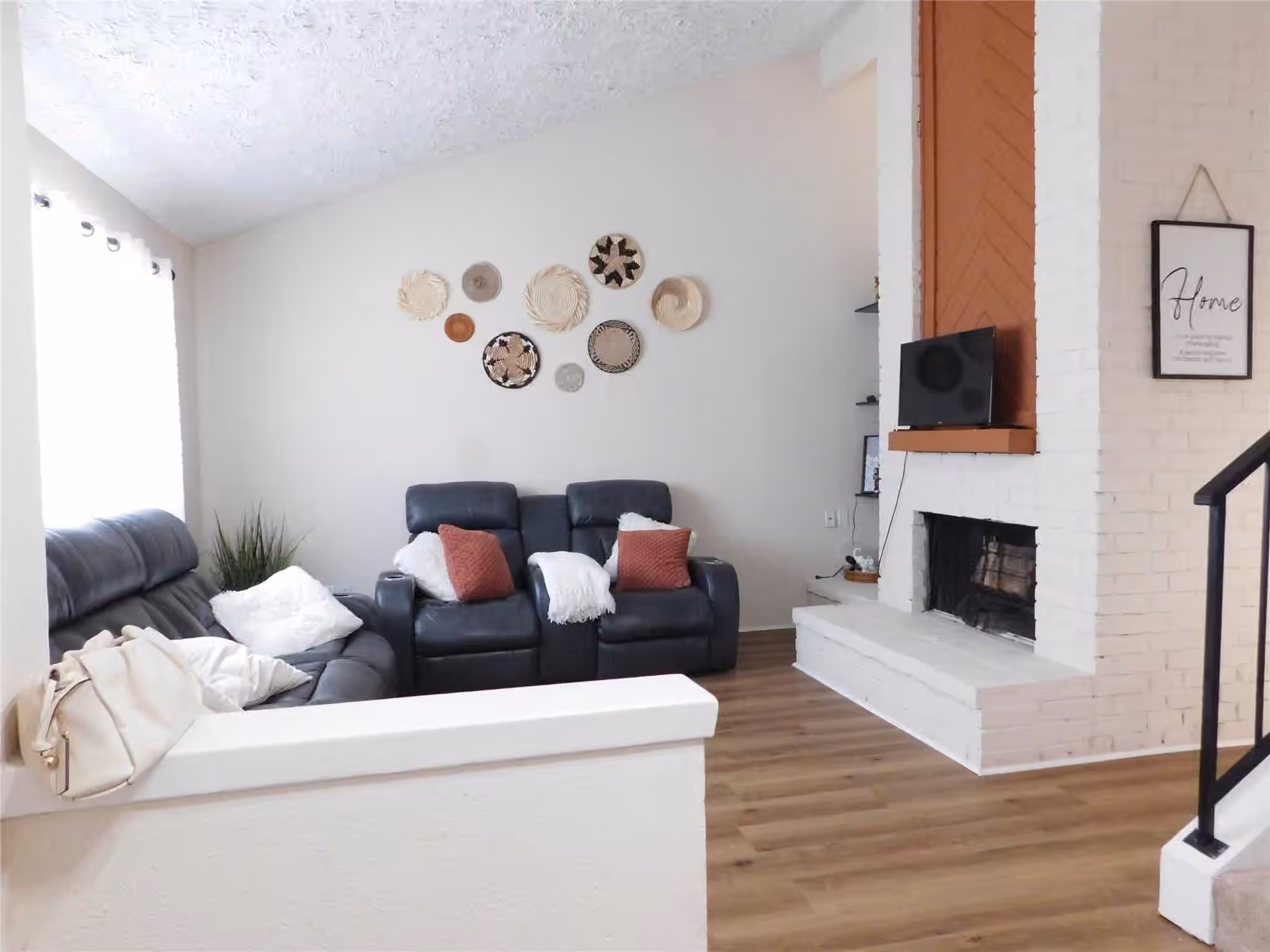 Photo 5 of 16518 Quail Briar Drive, Houston, TX