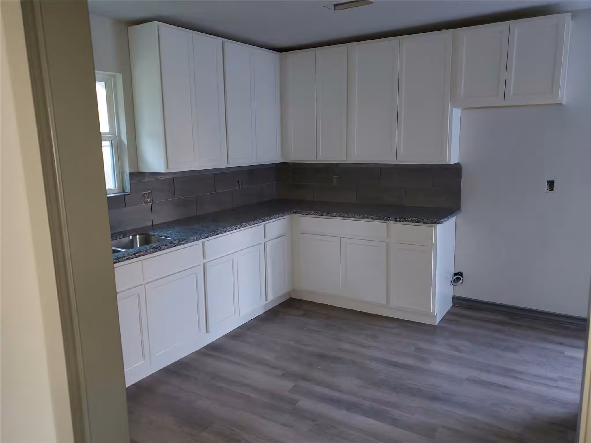 Photo 5 of 4910 Southwind Street, Houston, TX