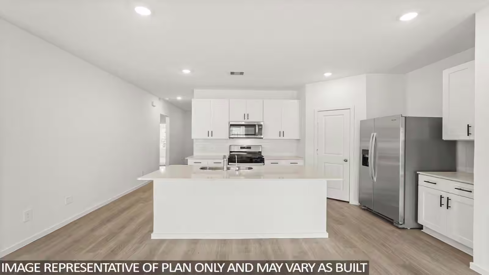 Photo 3 of 16450 Pinebrook Leaf Lane, Magnolia, TX