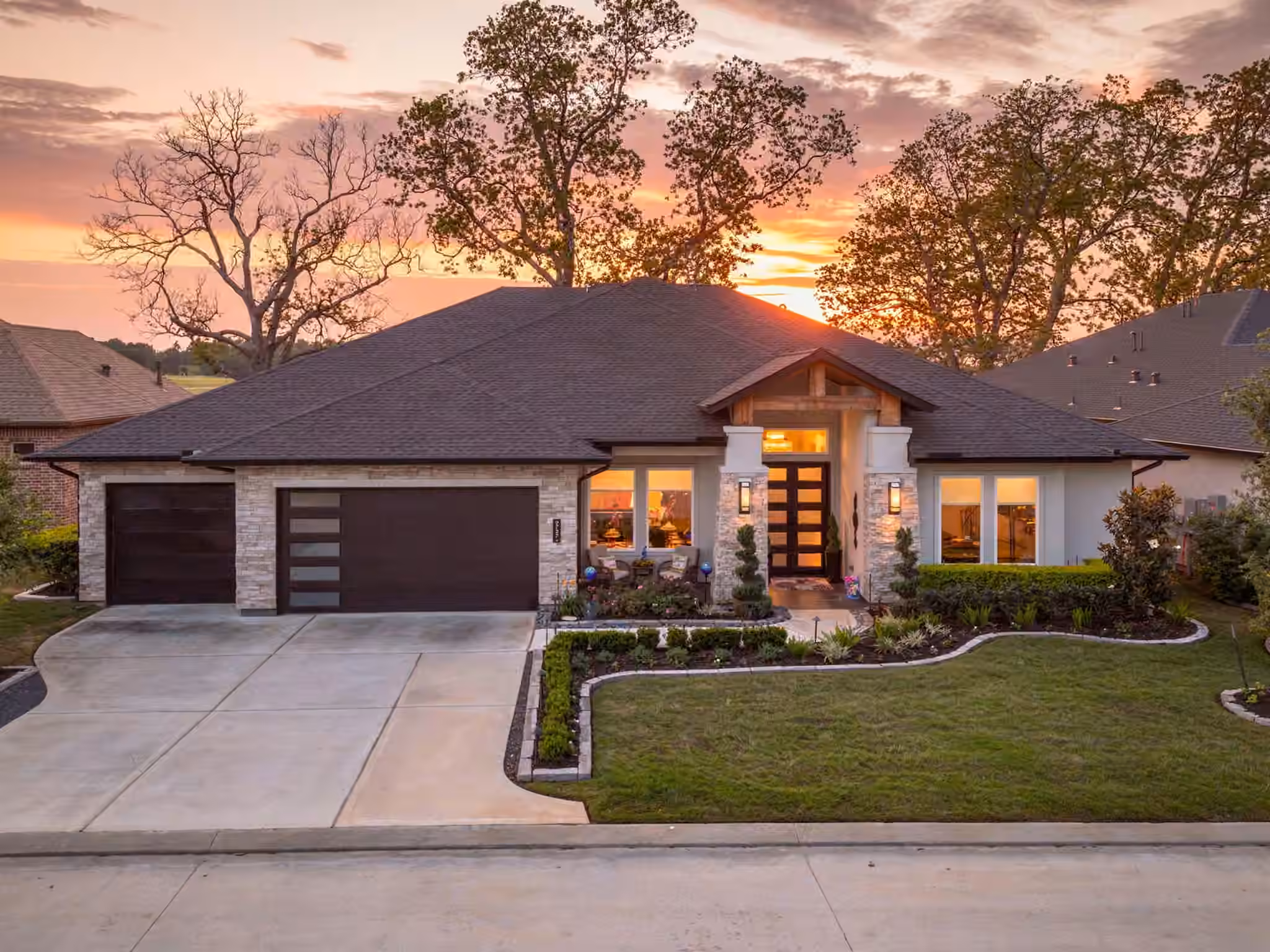 Photo 2 of 9727 Greenridge View Drive, Willis, TX