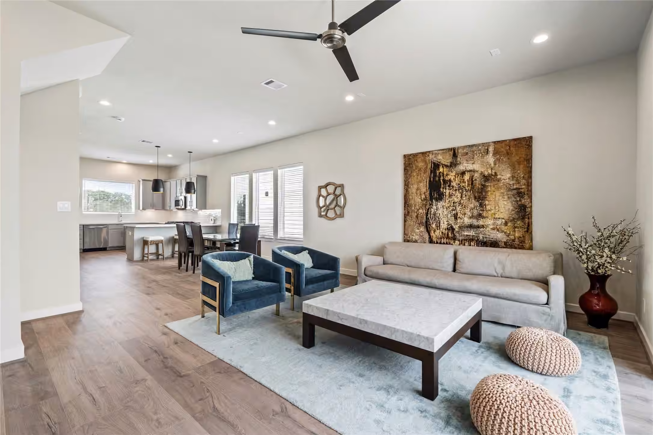 Photo 7 of 3916 Willowbend Point Drive, Houston, TX