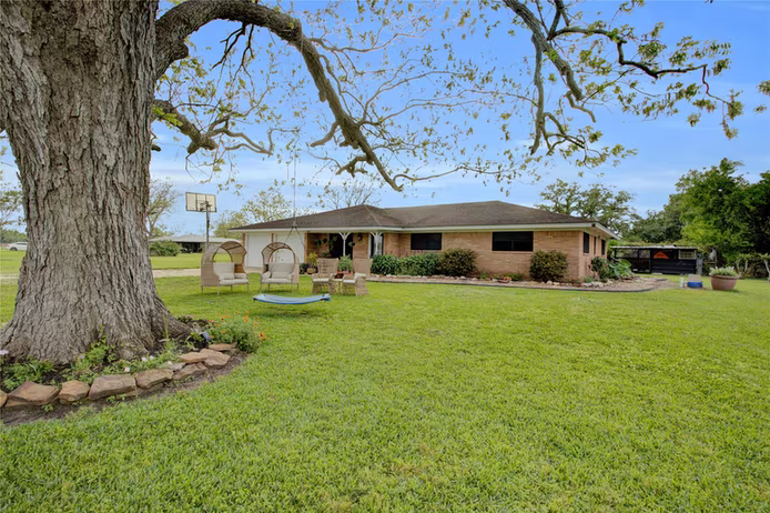 Photo 2 of 112 County Road 152, Bay City, TX
