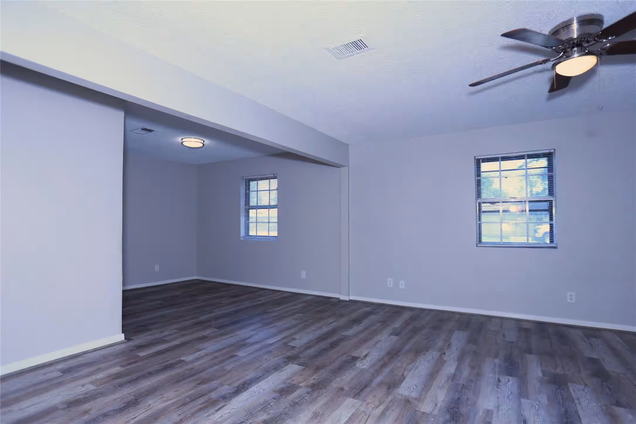 Photo 5 of 1117 County Road 515, Brazoria, TX