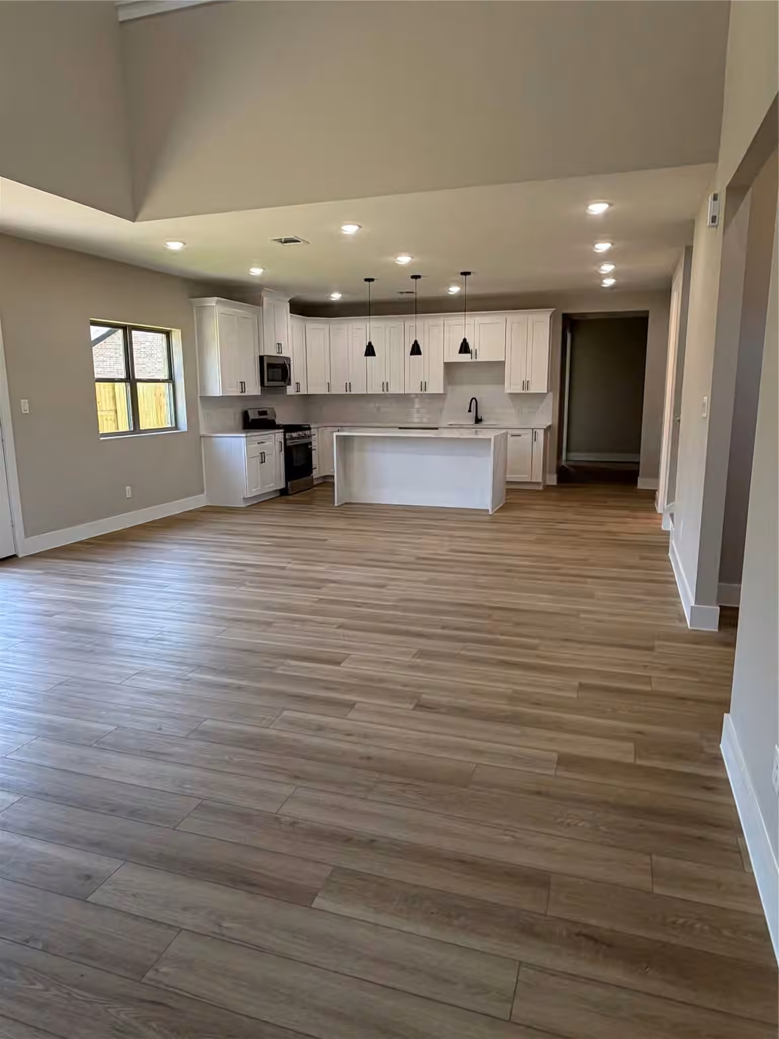 Photo 7 of 2507 Martinas Ct, Spring, TX