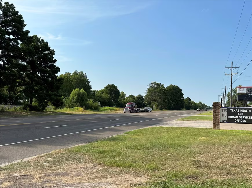Photo of 1884 S Robb Street, Trinity, TX 75862