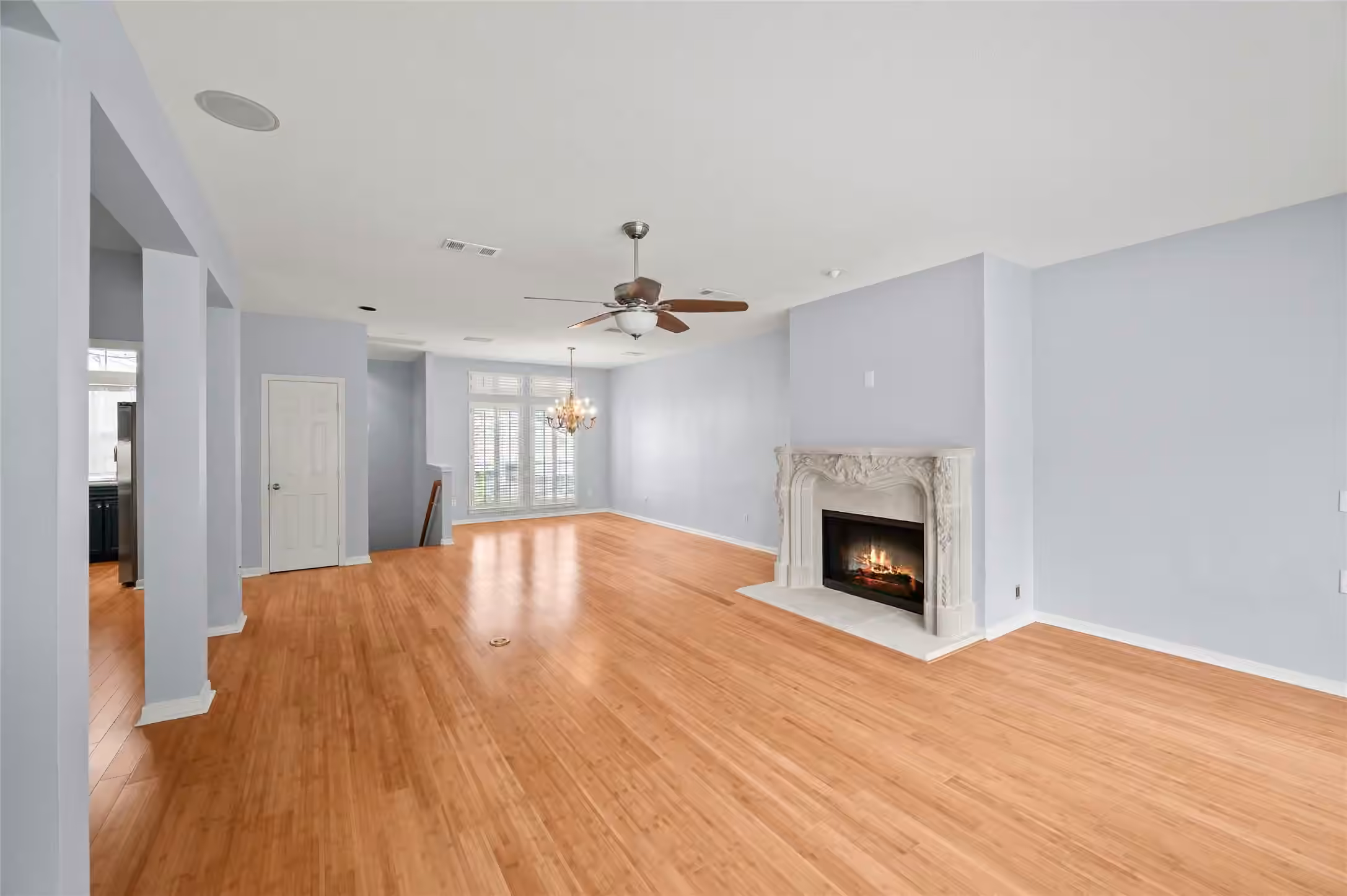 Photo 6 of 4431 Castle Court, Houston, TX