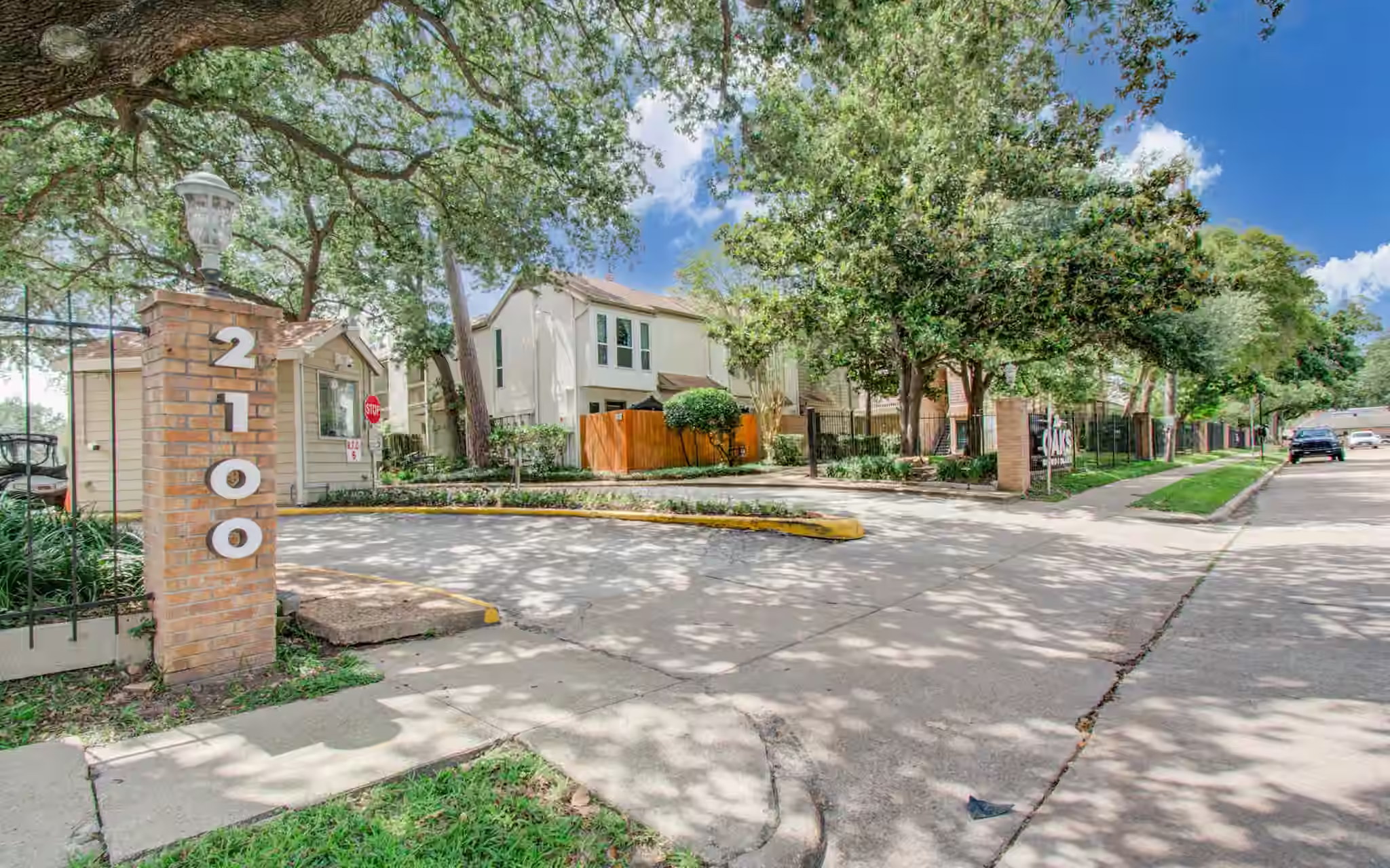 Photo 5 of 2100 Tanglewilde Street 205, Houston, TX