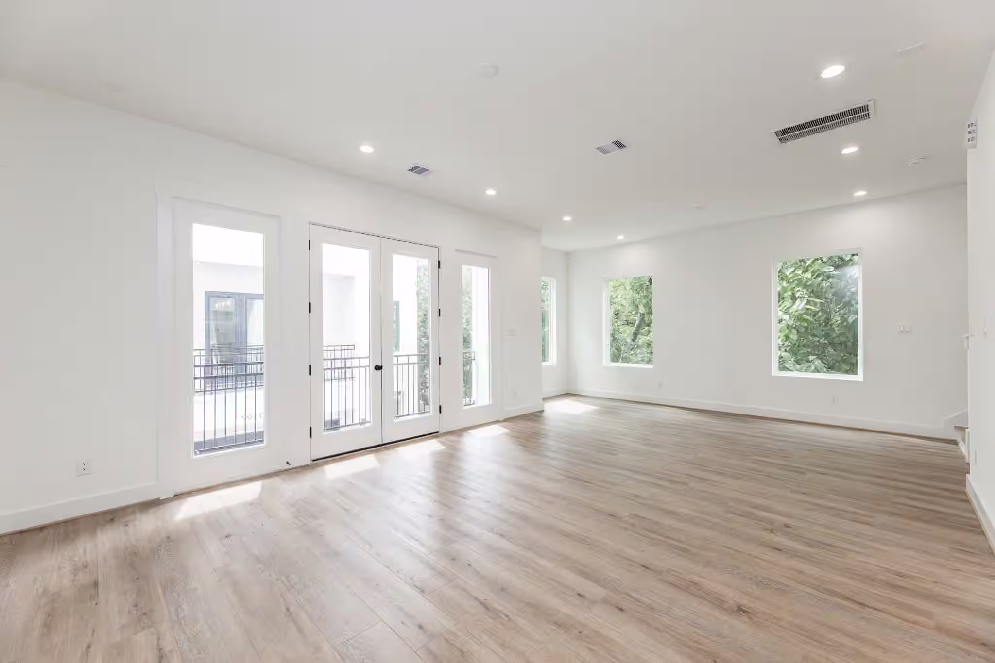 Photo 3 of 905 Quitman Street A, Houston, TX