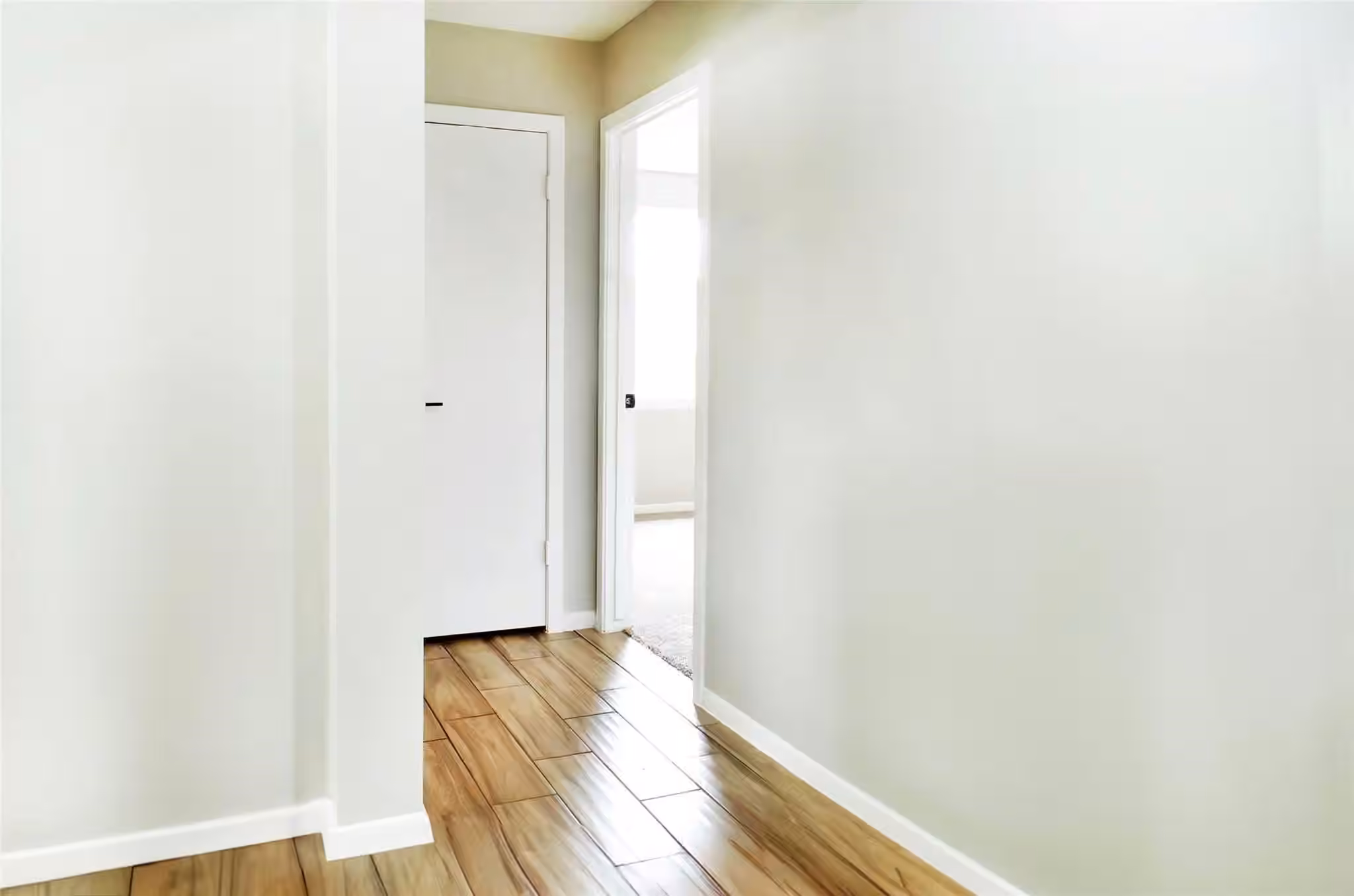 Photo 3 of 9515 Highmeadow Drive, Houston, TX