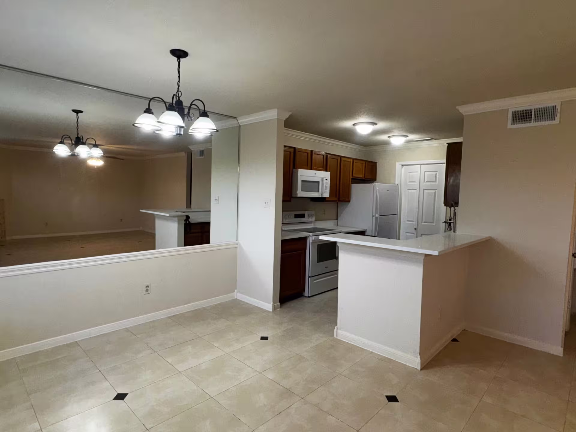 Photo 5 of 8247 Creekbend Drive 8247, Houston, TX