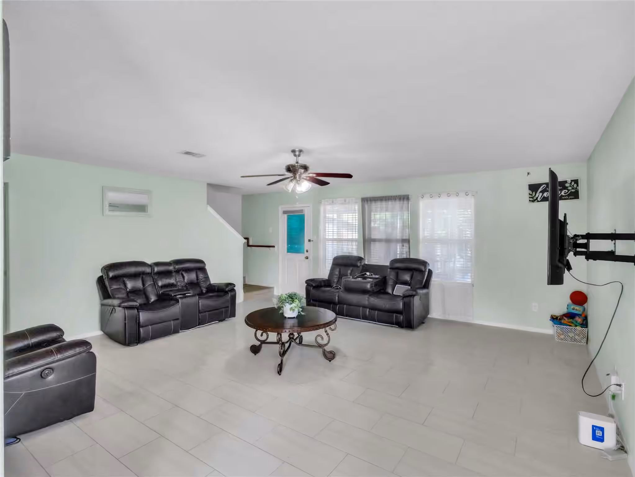 Photo 2 of 10515 Ince Lane, Houston, TX