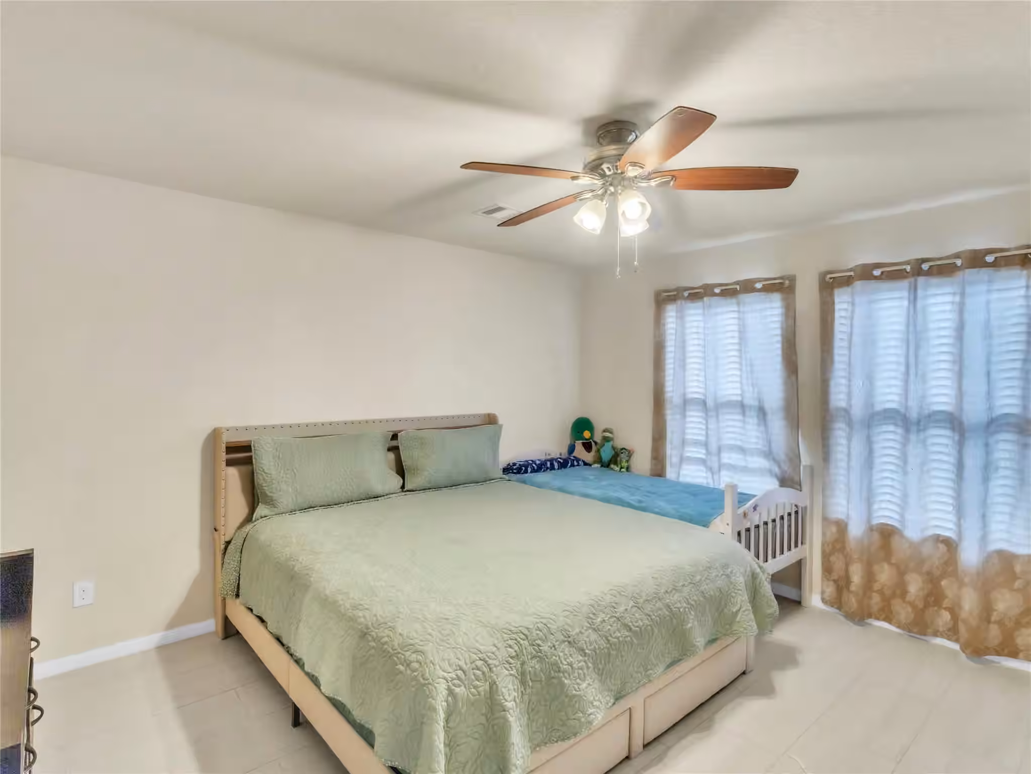 Photo 4 of 10515 Ince Lane, Houston, TX