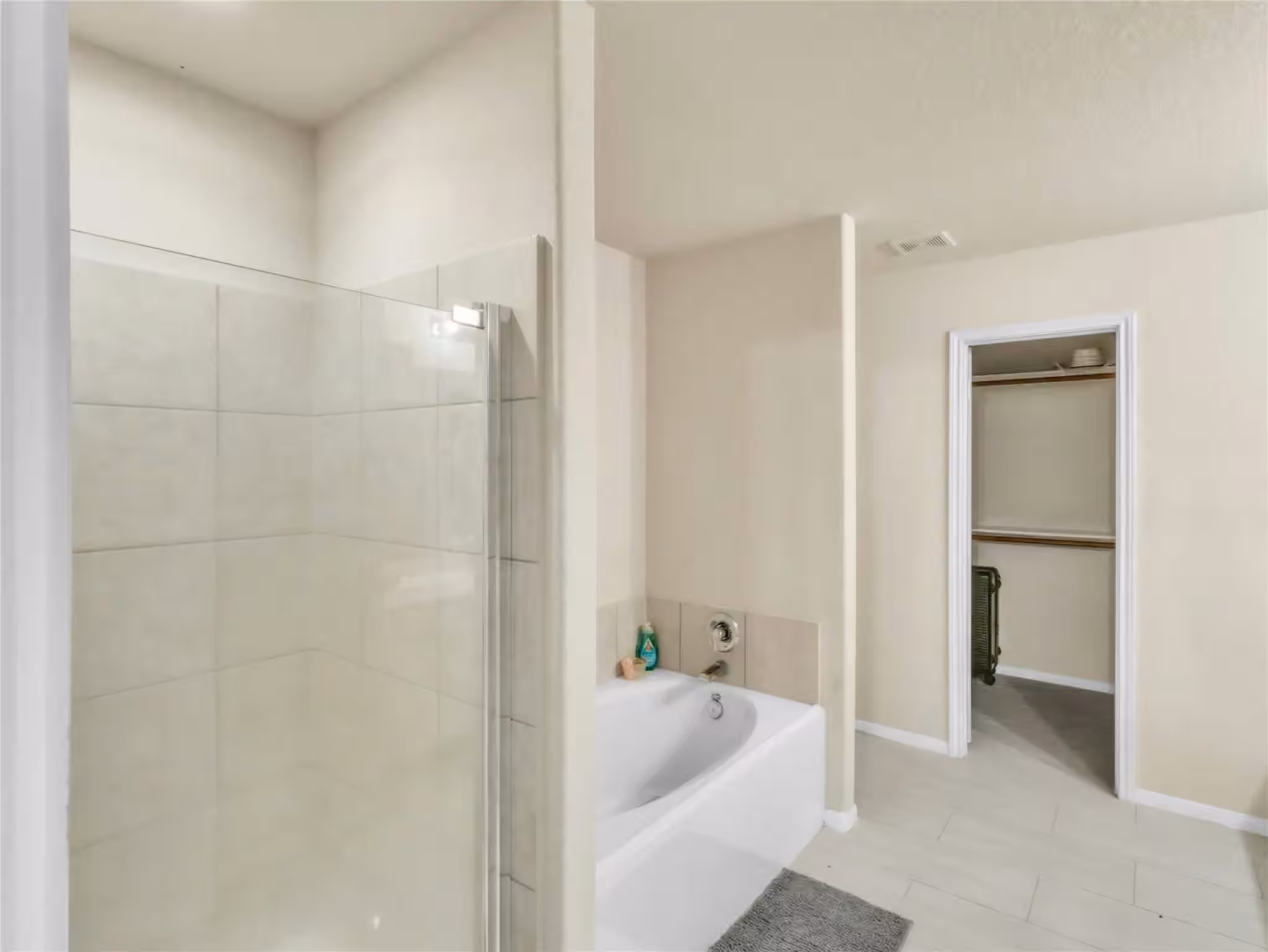 Photo 5 of 10515 Ince Lane, Houston, TX