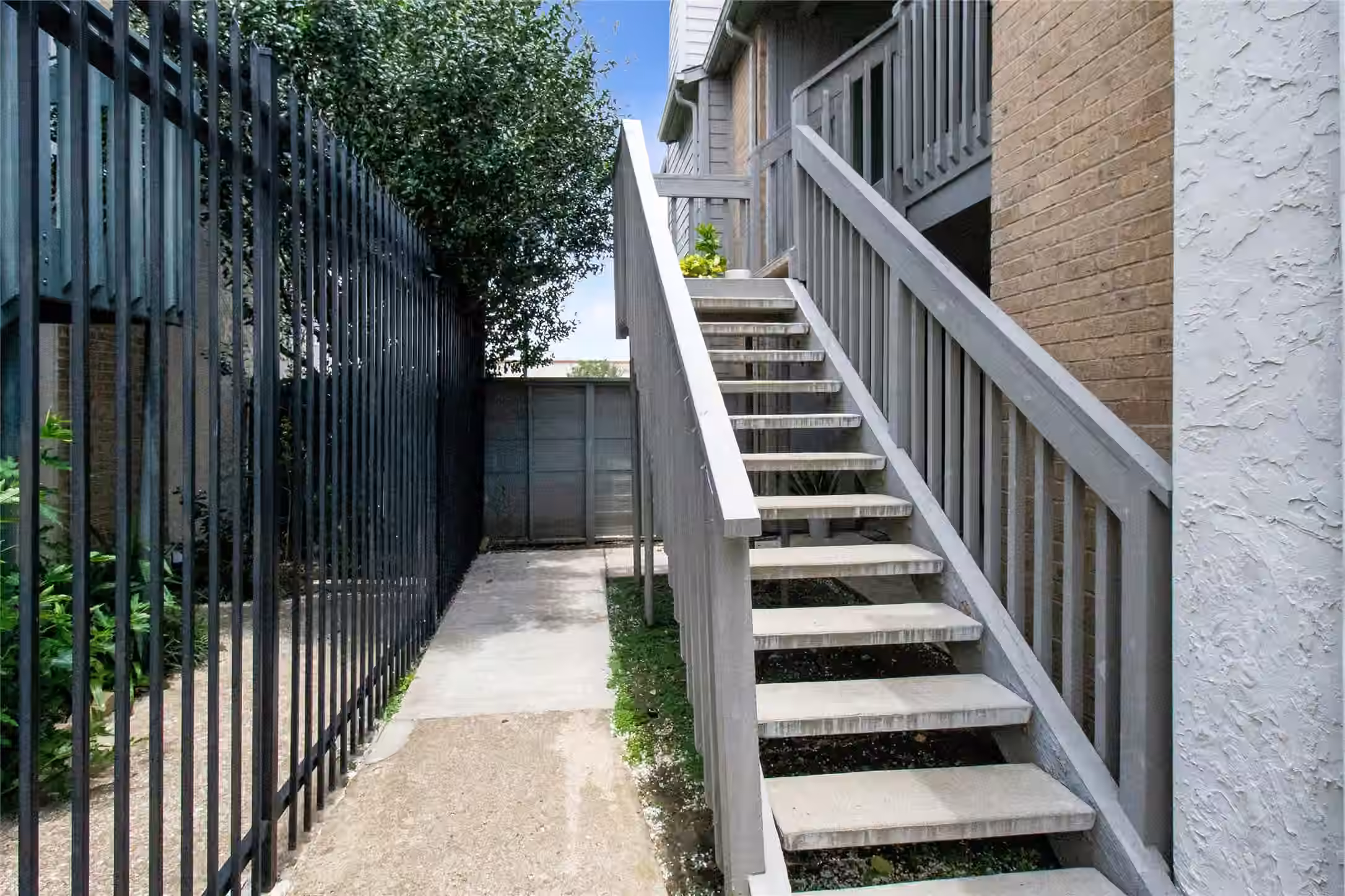 Photo 2 of 260 El Dorado Boulevard 3105, Houston, TX