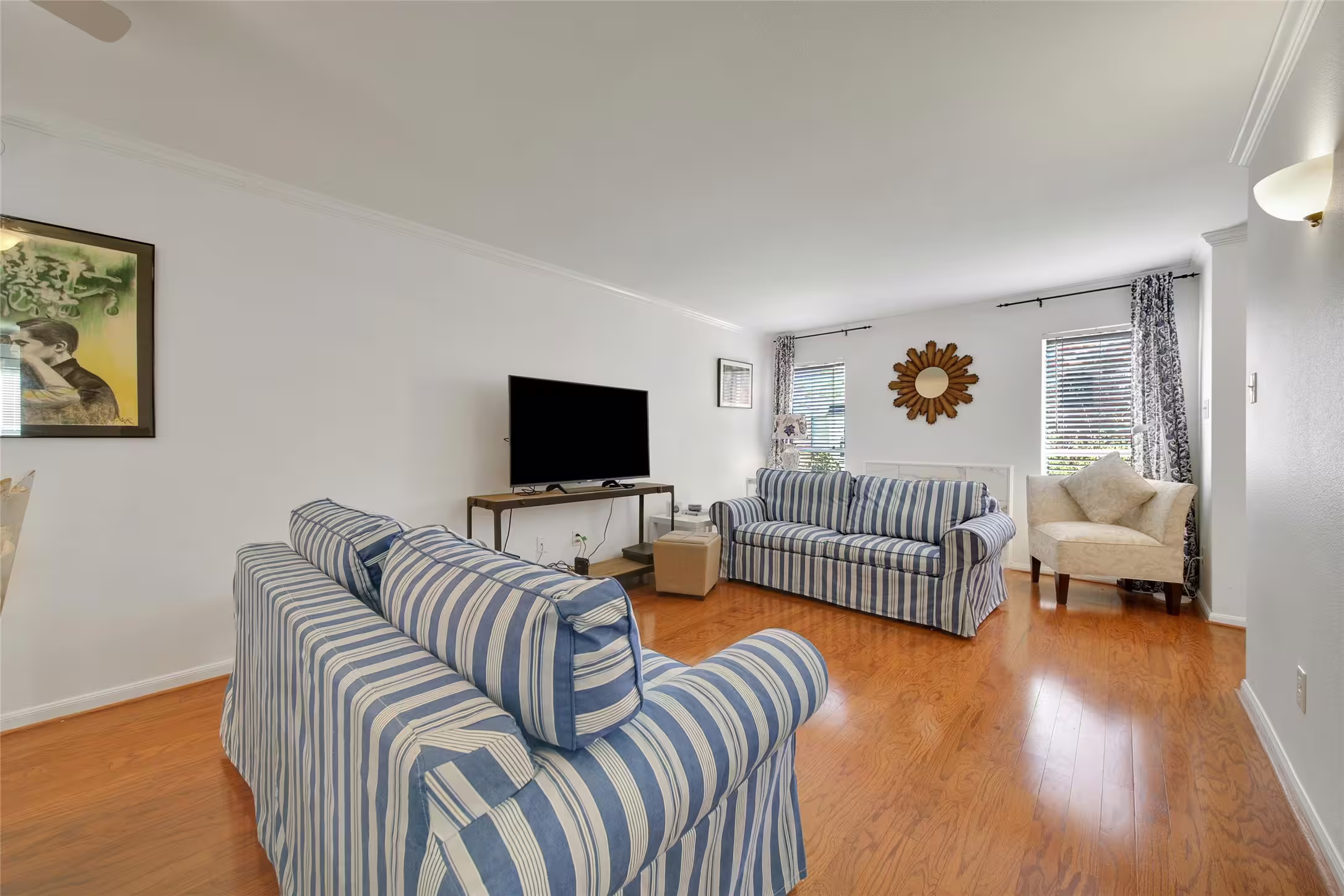 Photo 4 of 1601 S Shepherd Drive 170, Houston, TX