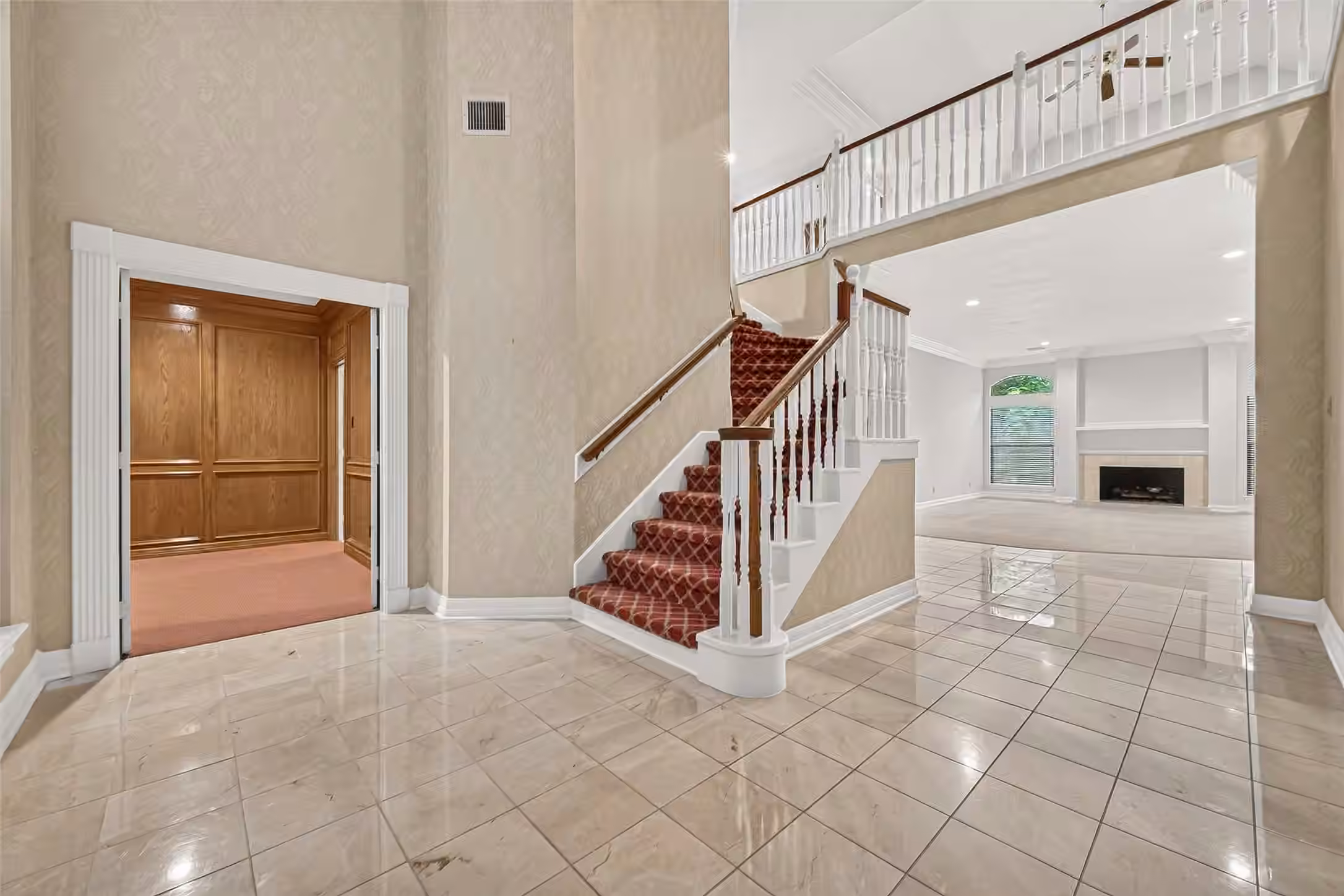 Photo 3 of 919 Ivy Parkway Drive, Houston, TX