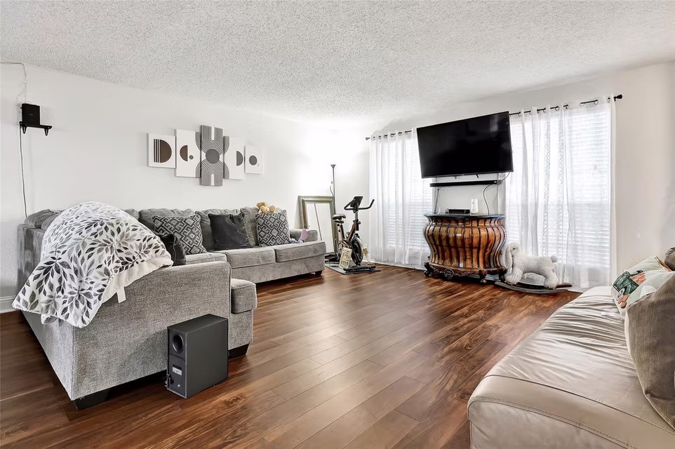 Photo 3 of 11002 Hammerly Boulevard 223, Houston, TX