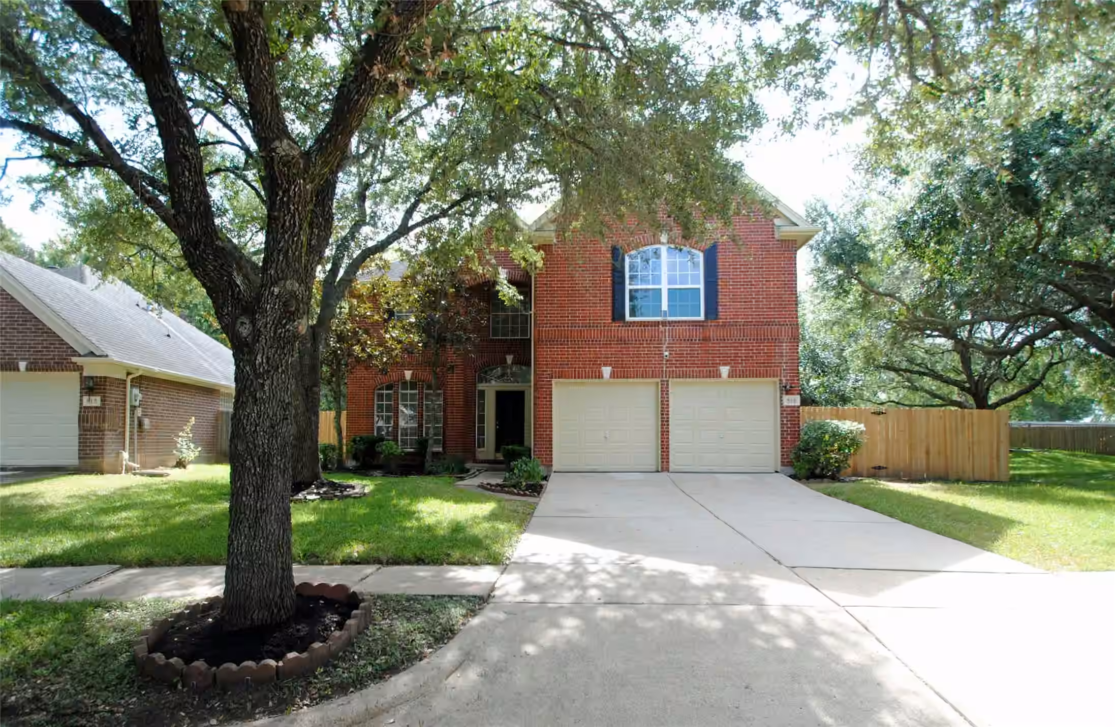 Photo of 819 Fairpark Lane, Sugar Land, TX 77479