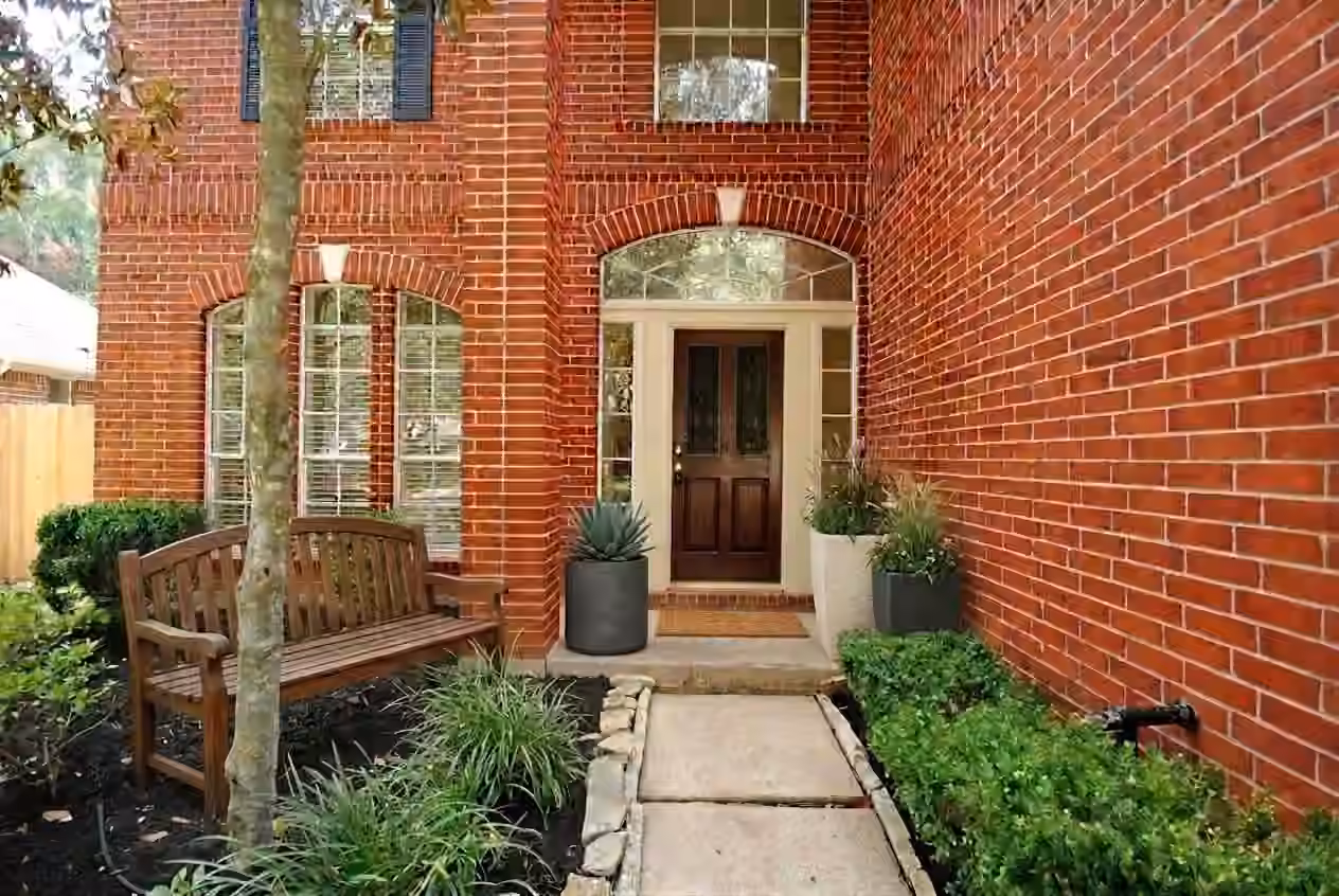 Photo 2 of 819 Fairpark Lane, Sugar Land, TX