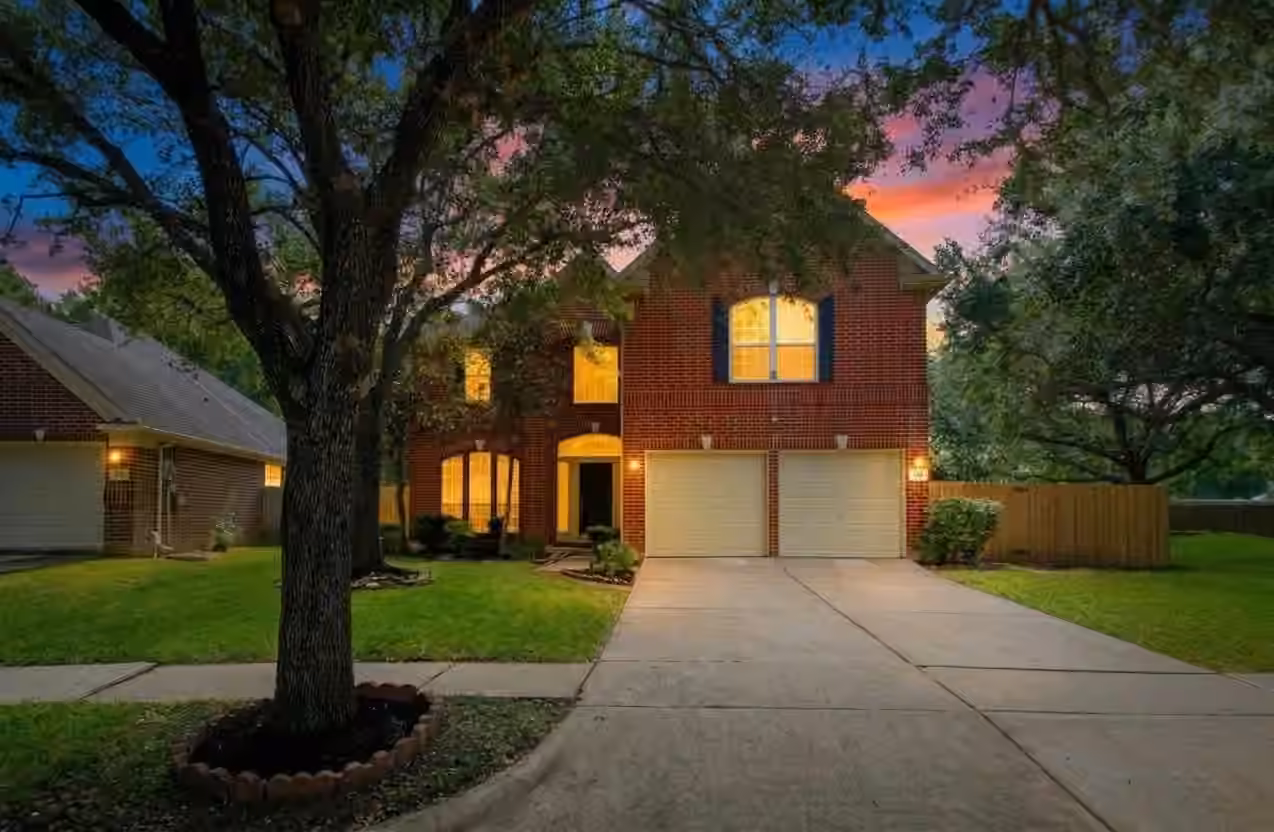 Photo 3 of 819 Fairpark Lane, Sugar Land, TX