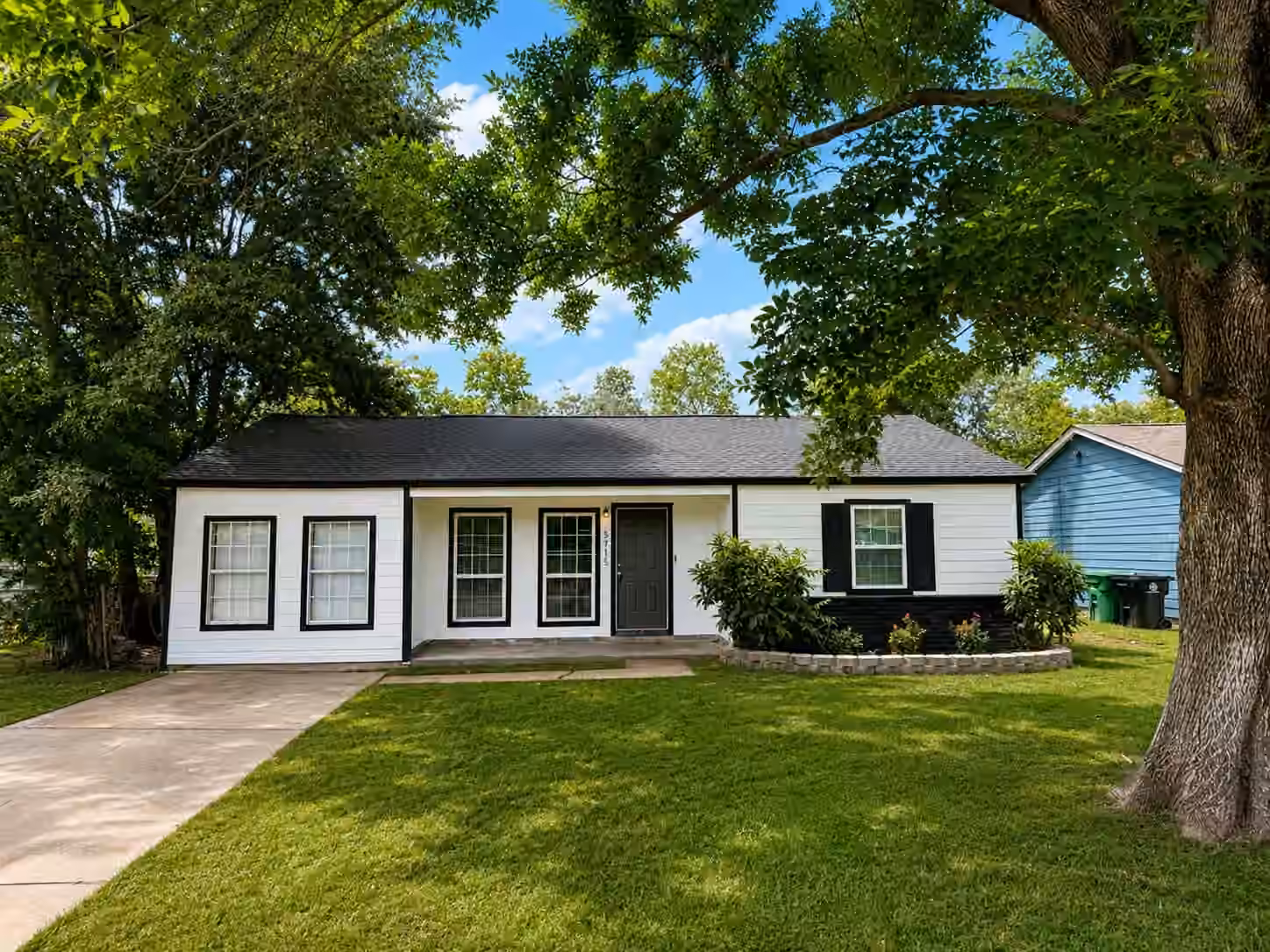 Photo of 5715 Lakefield Drive, Houston, TX 77033