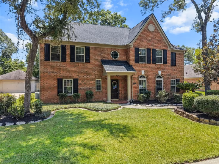 Photo 2 of 4318 Island Hills Drive, Pasadena, TX