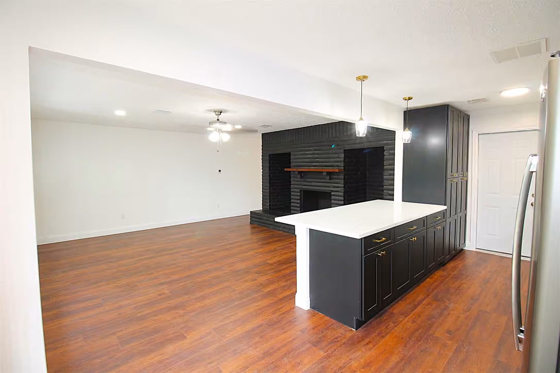 Photo 7 of 16907 David Glen Drive, Friendswood, TX