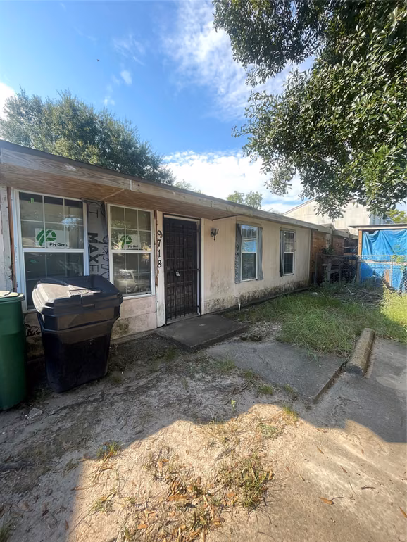 Photo of 9718 Farragut Street, Houston, TX