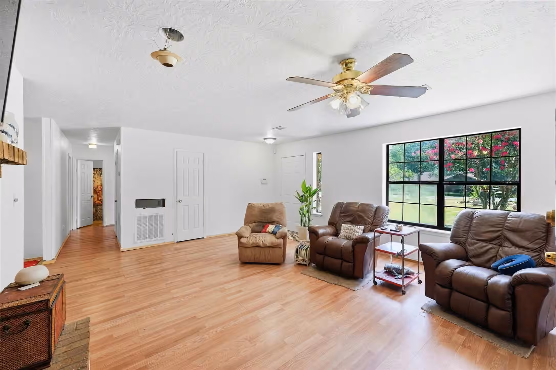 Photo 6 of 39 Wood Lodge Drive, Huntsville, TX