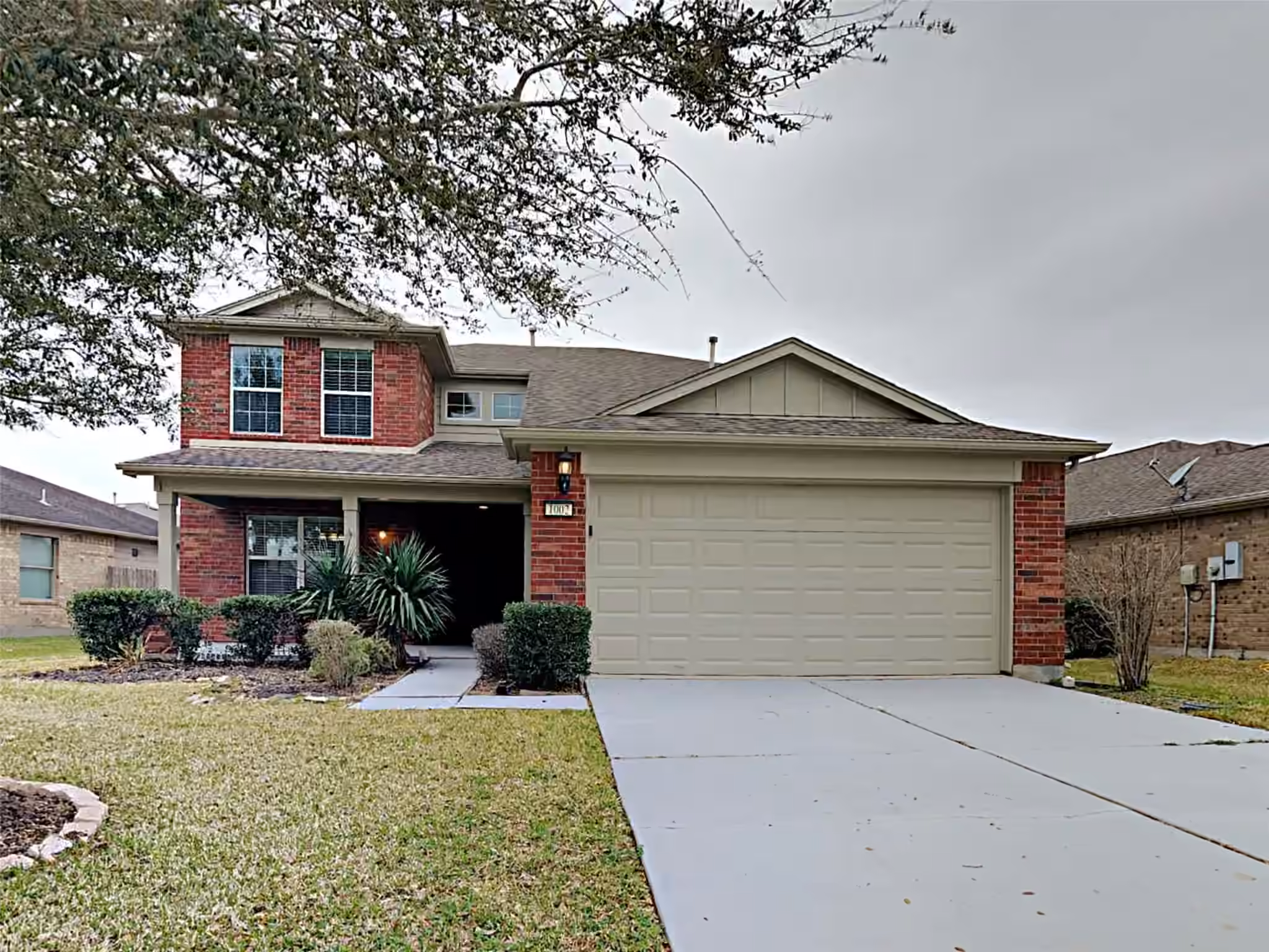 Photo of 1002 Honeysuckle Vine Drive, Rosenberg, TX