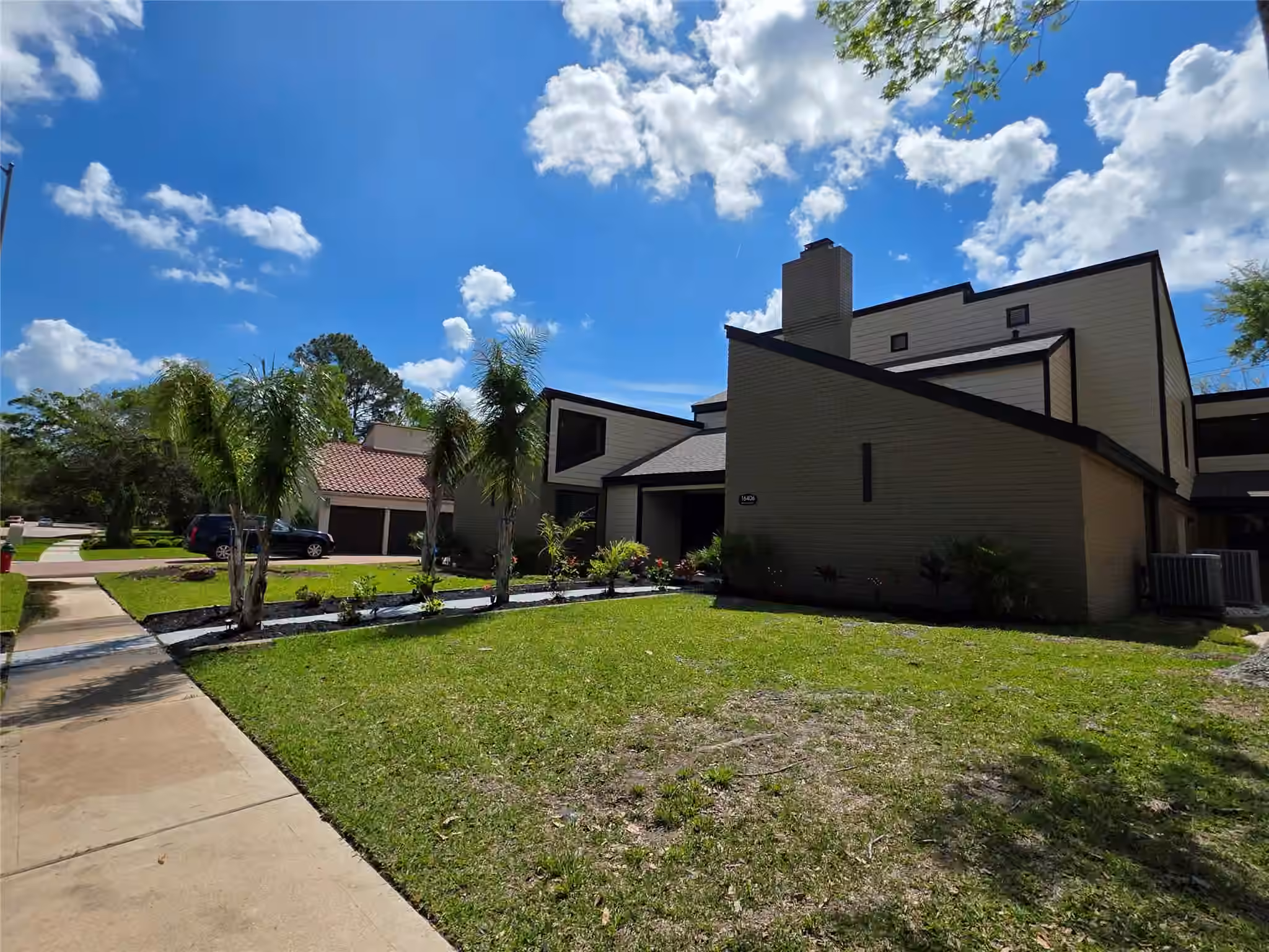 Photo 3 of 16406 Brook Forest Drive, Houston, TX