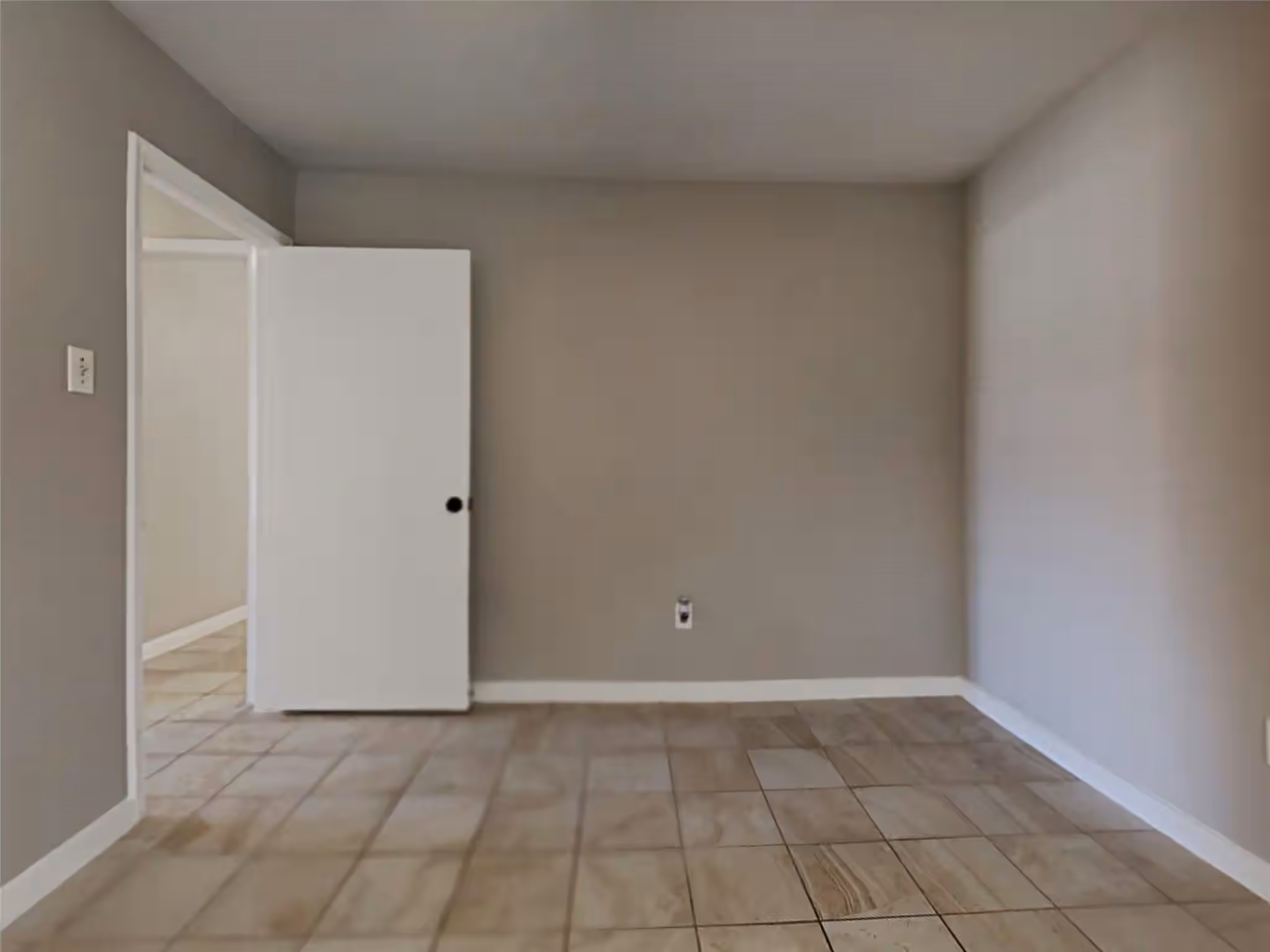 Photo 6 of 5307 Derbyshire Drive, Katy, TX