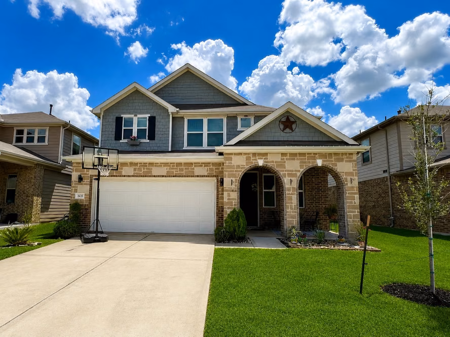 Photo of 2635 Oakwood Bluff Trail, Houston, TX 77038