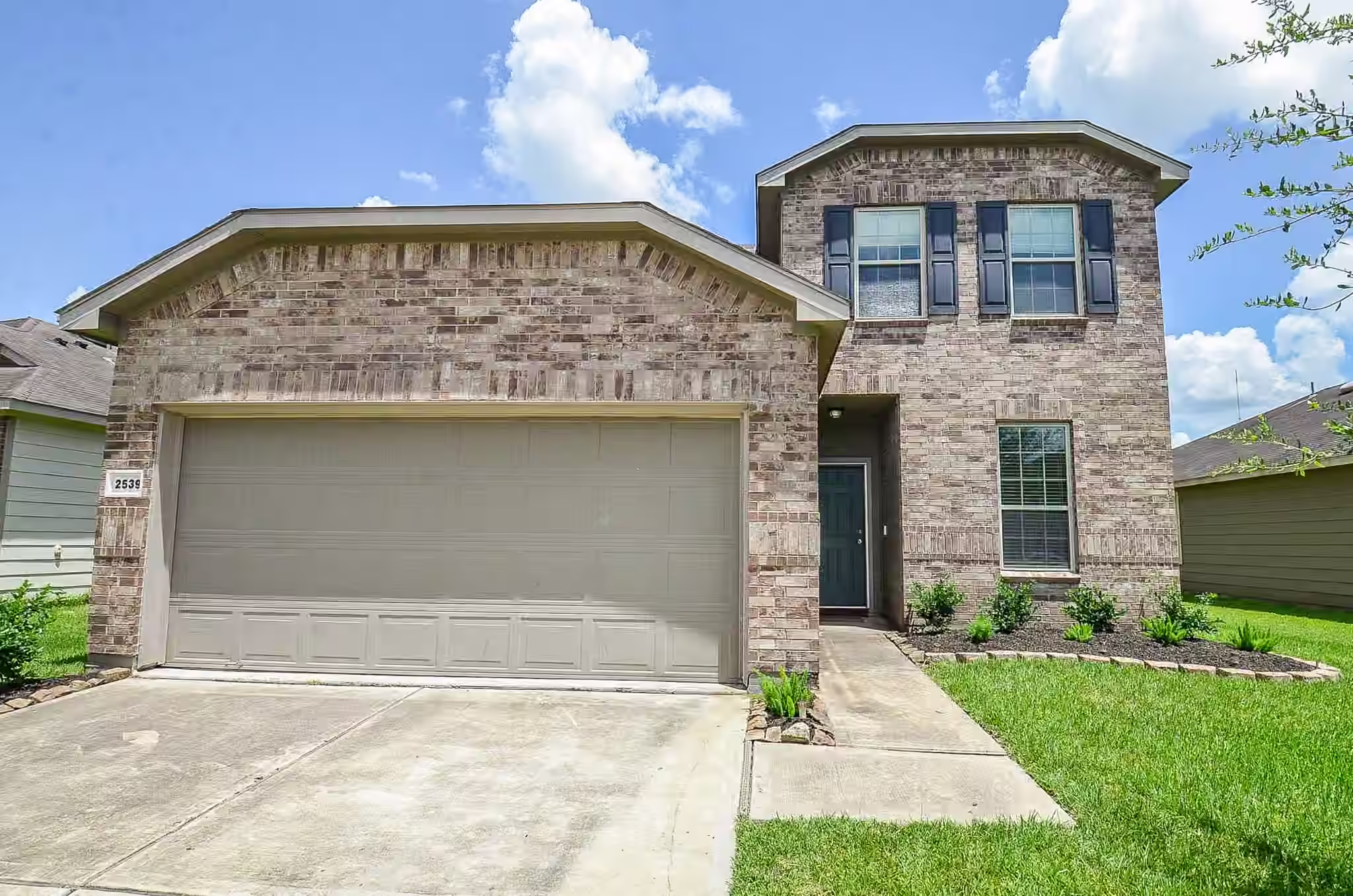 Photo 2 of 2539 Bedrock Lane, Missouri City, TX